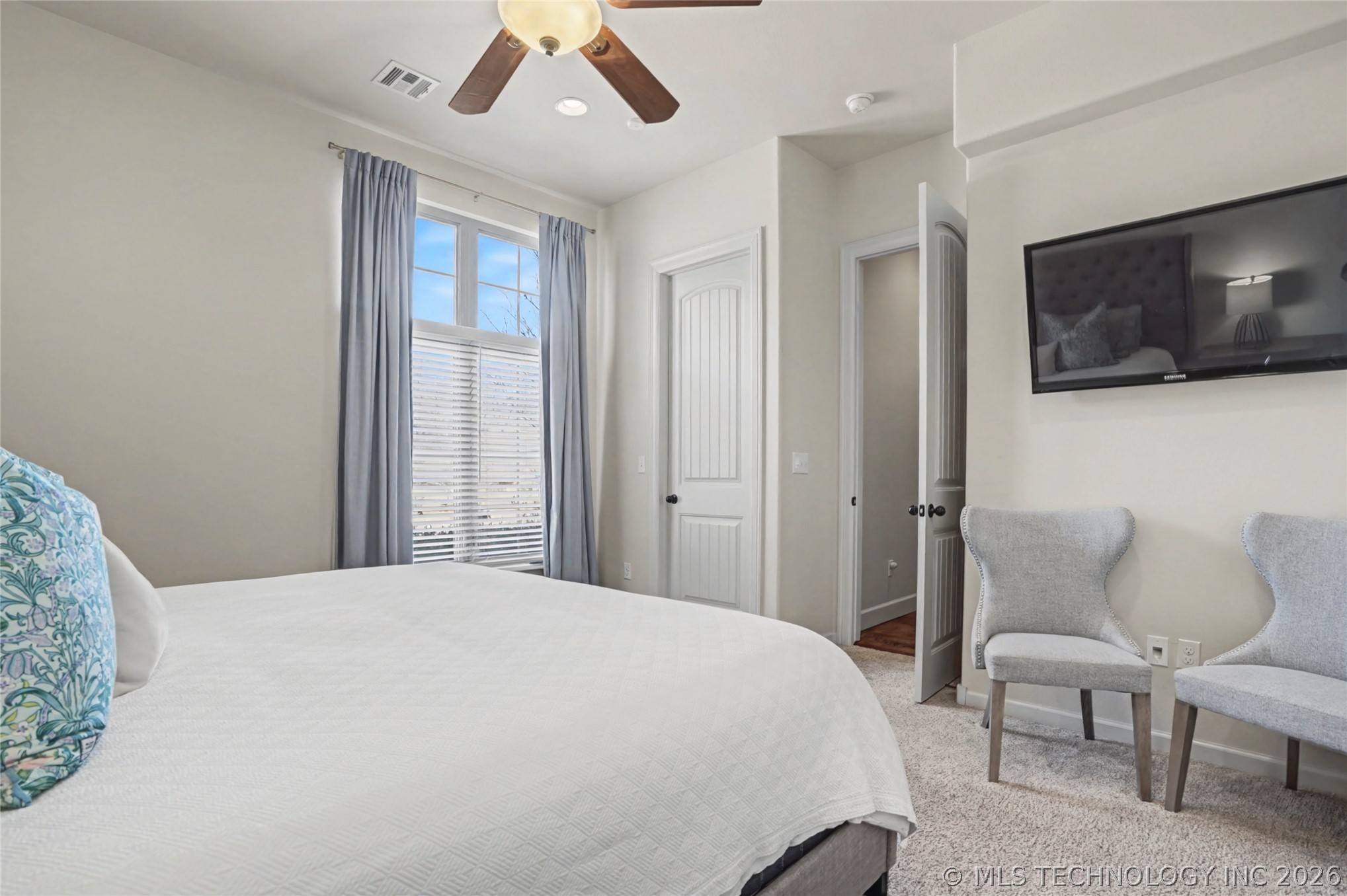 305 E Decatur Street