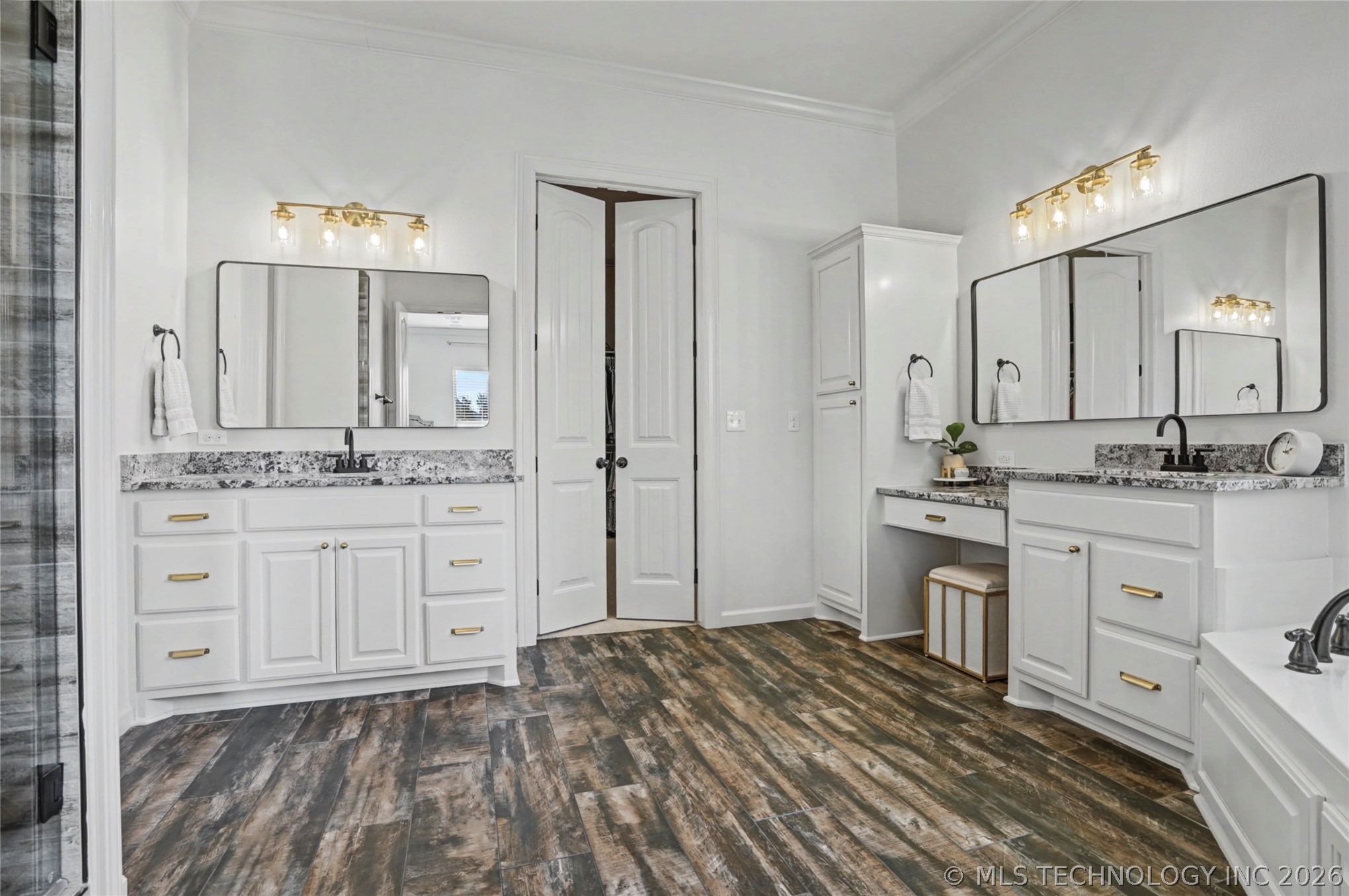 305 E Decatur Street