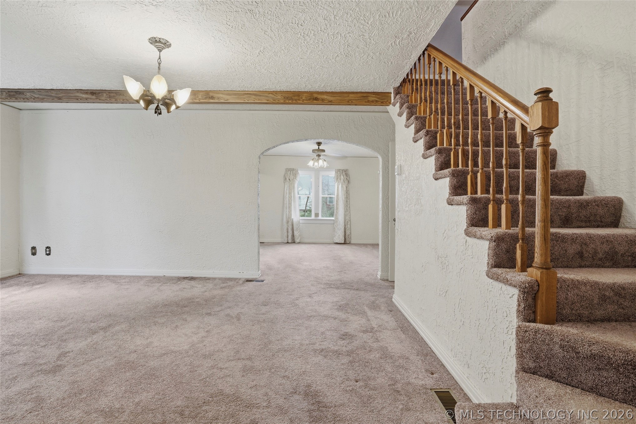 3523 E Admiral Court