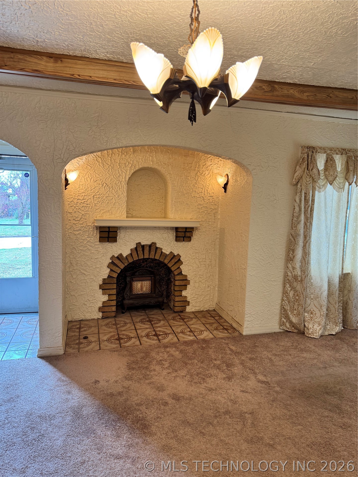 3523 E Admiral Court