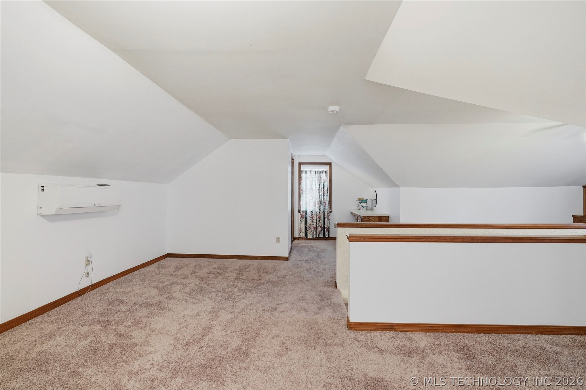 3523 E Admiral Court