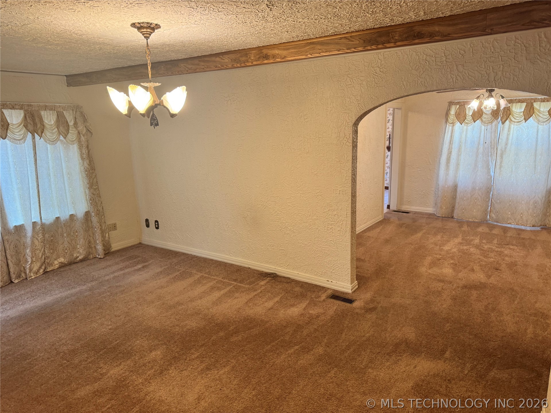 3523 E Admiral Court