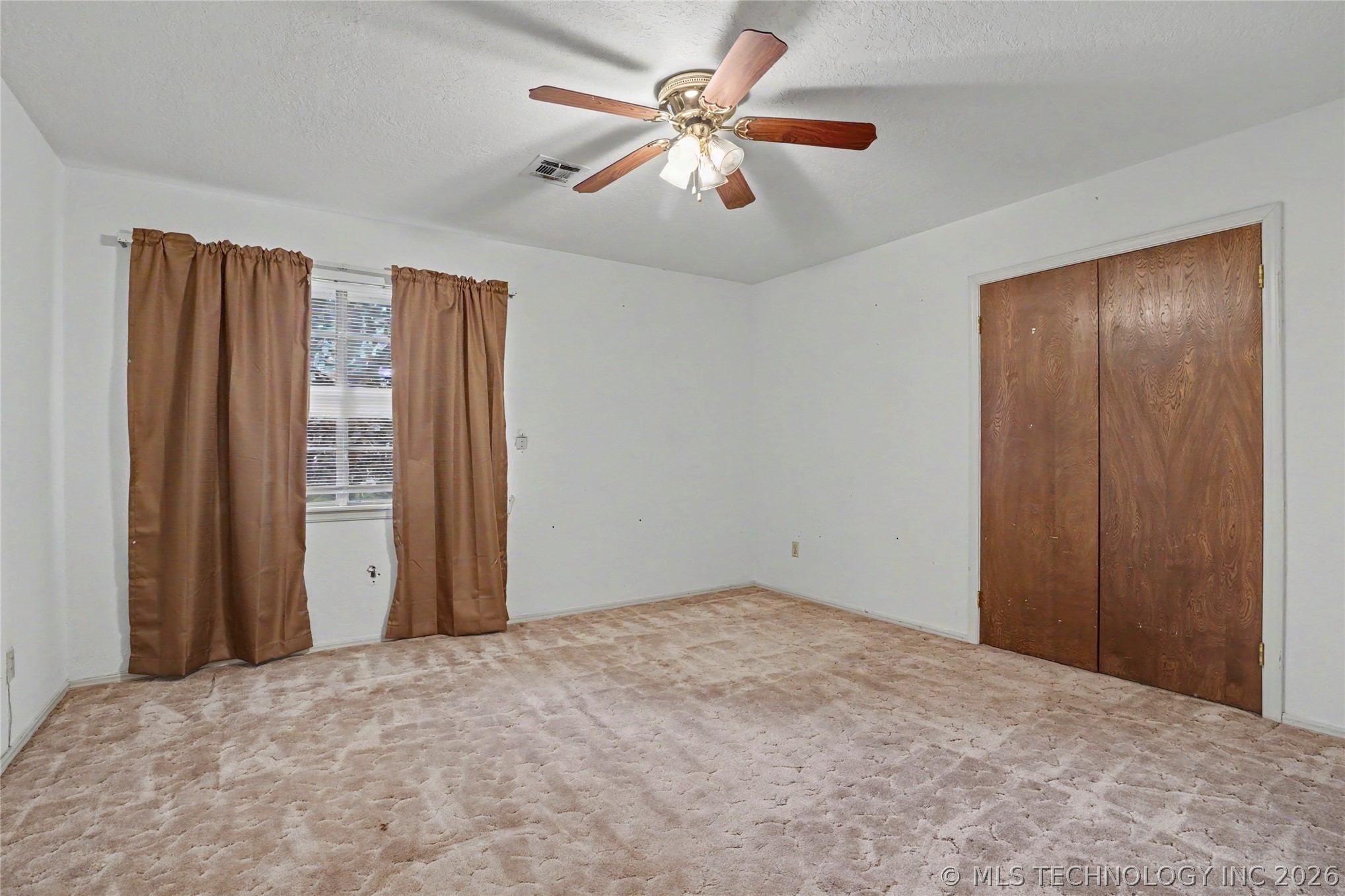 5706 S Columbia Place