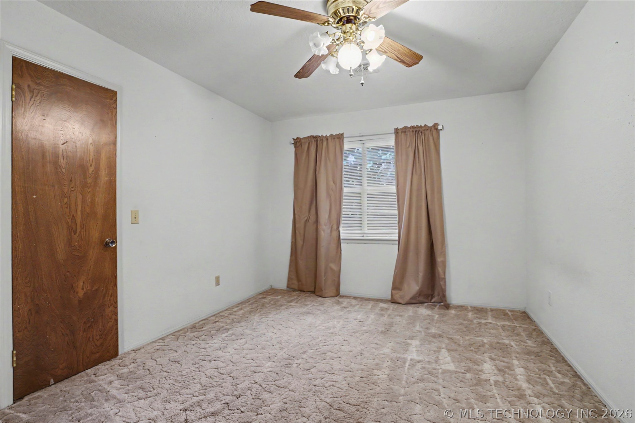 5706 S Columbia Place