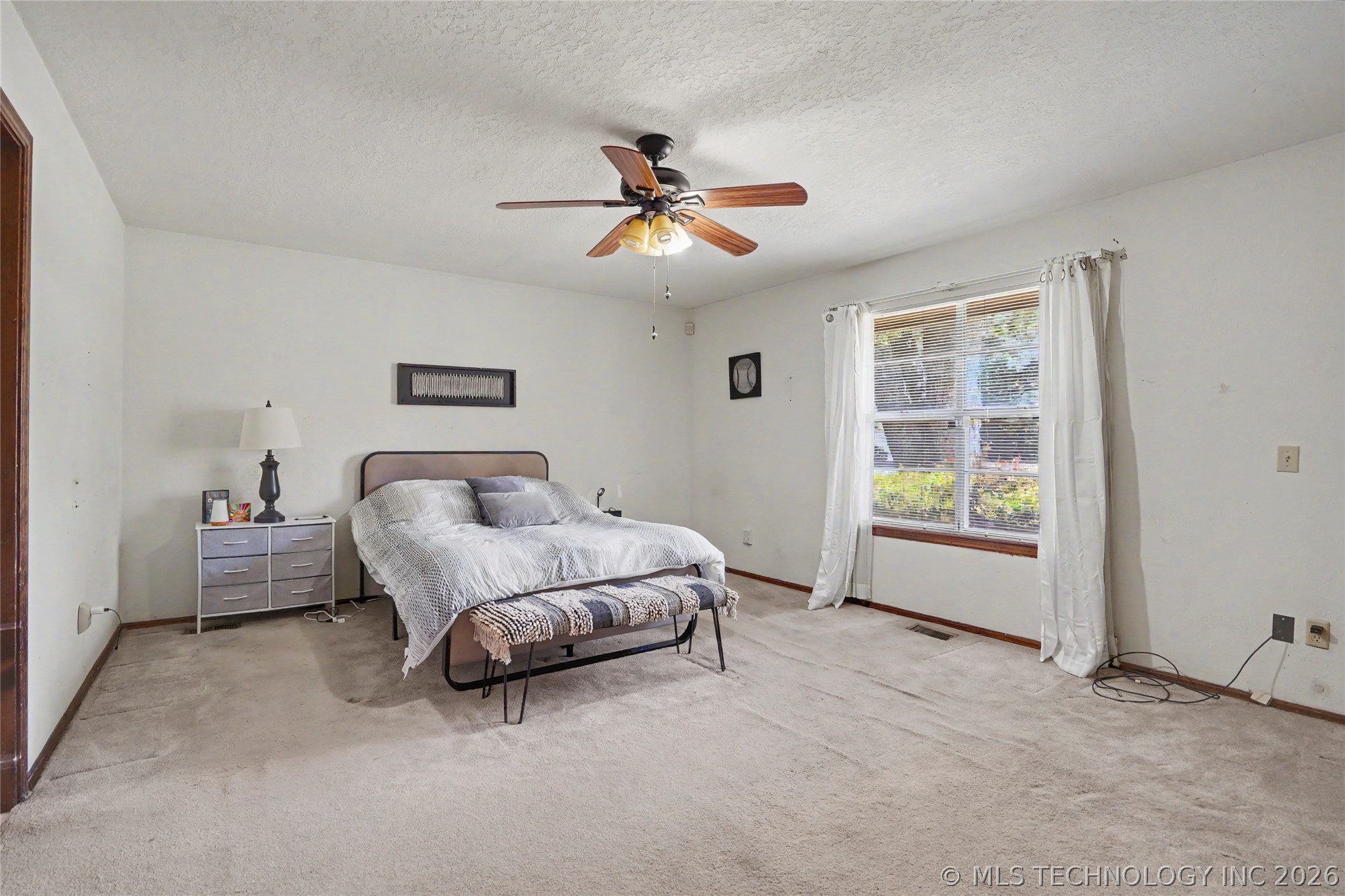 5706 S Columbia Place