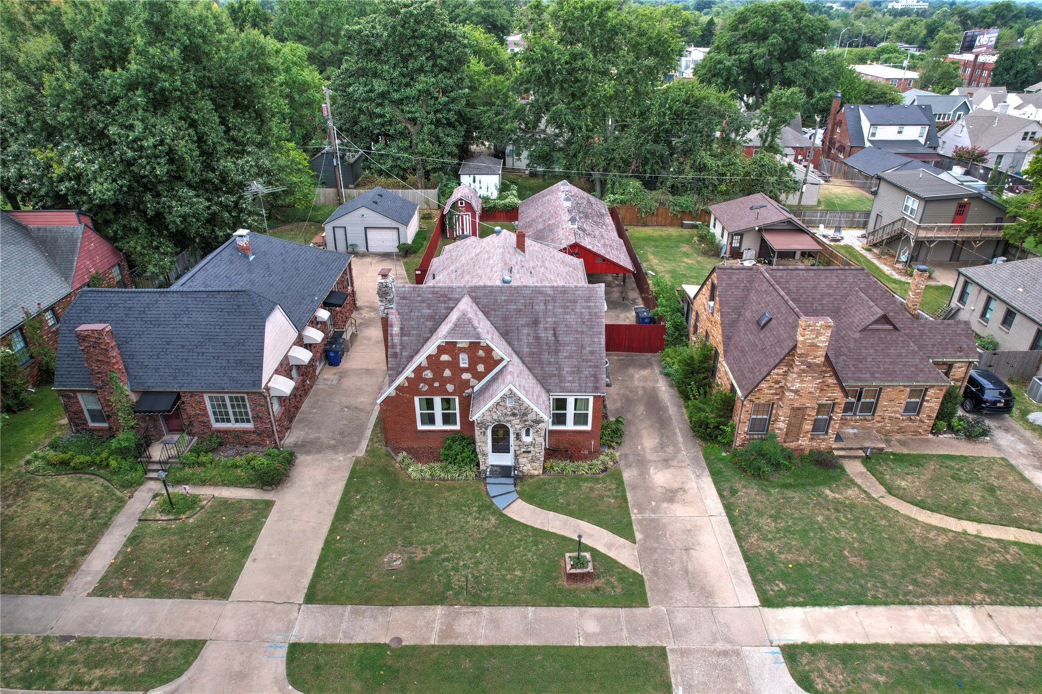2636 E 14th Street