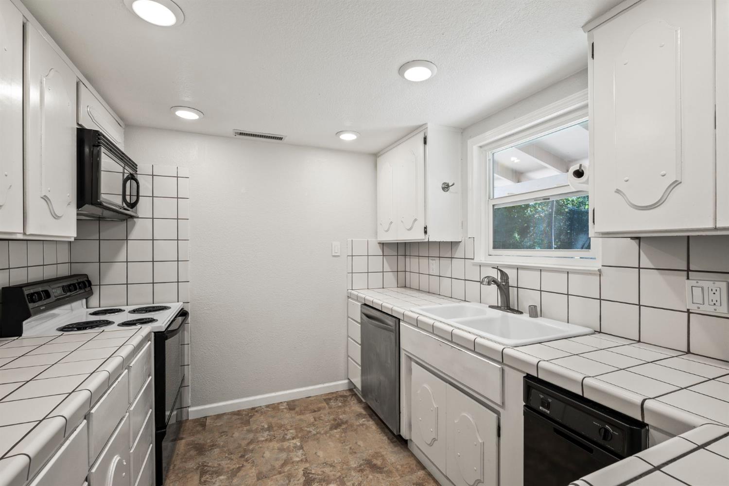 5761 Forest Lake Road