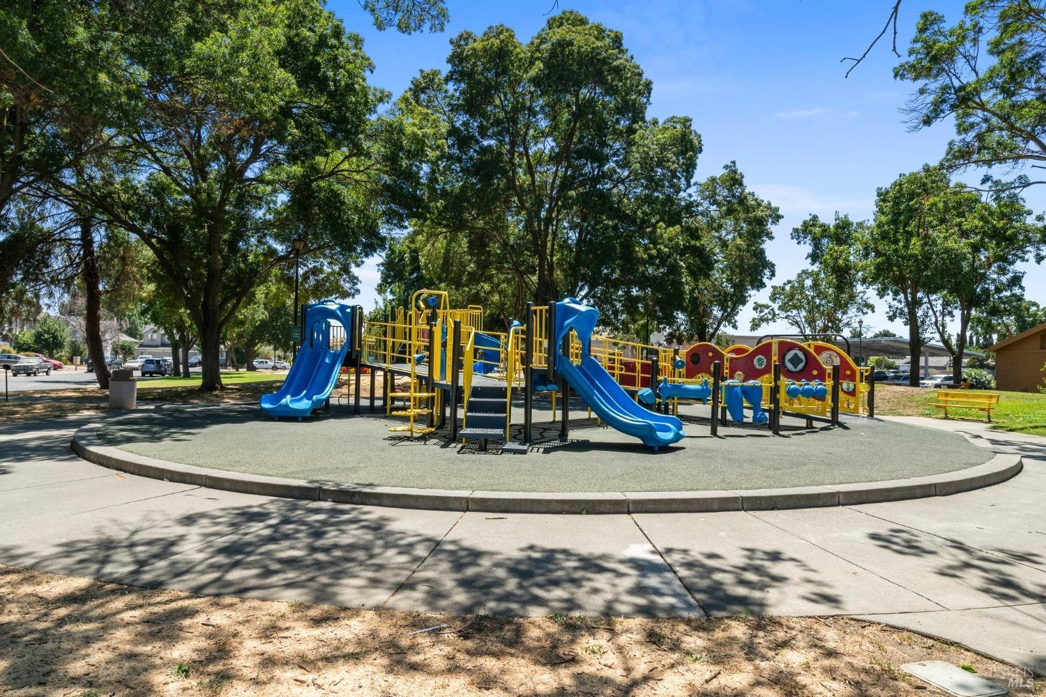 218 Clearbrook Court