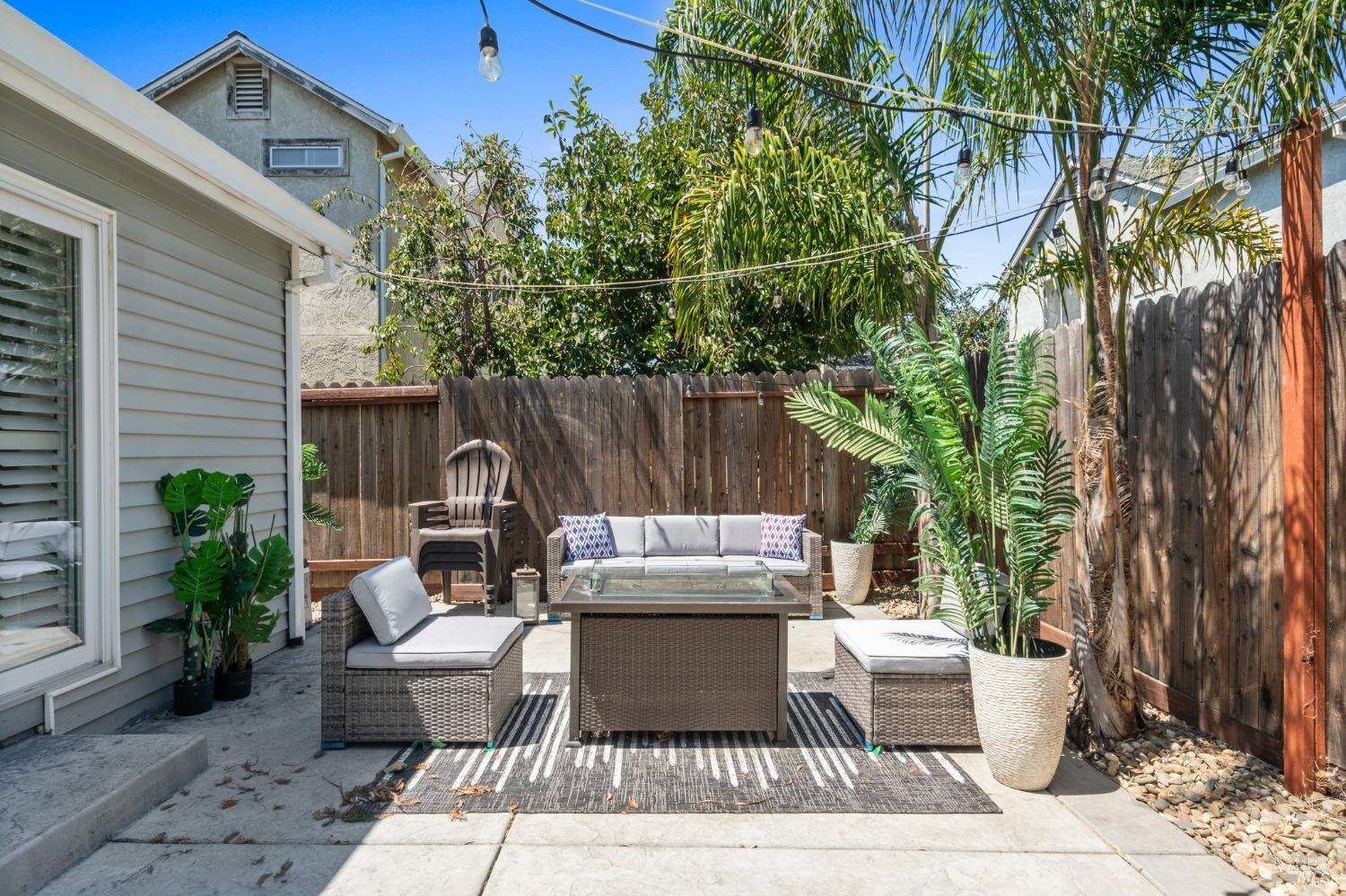 218 Clearbrook Court