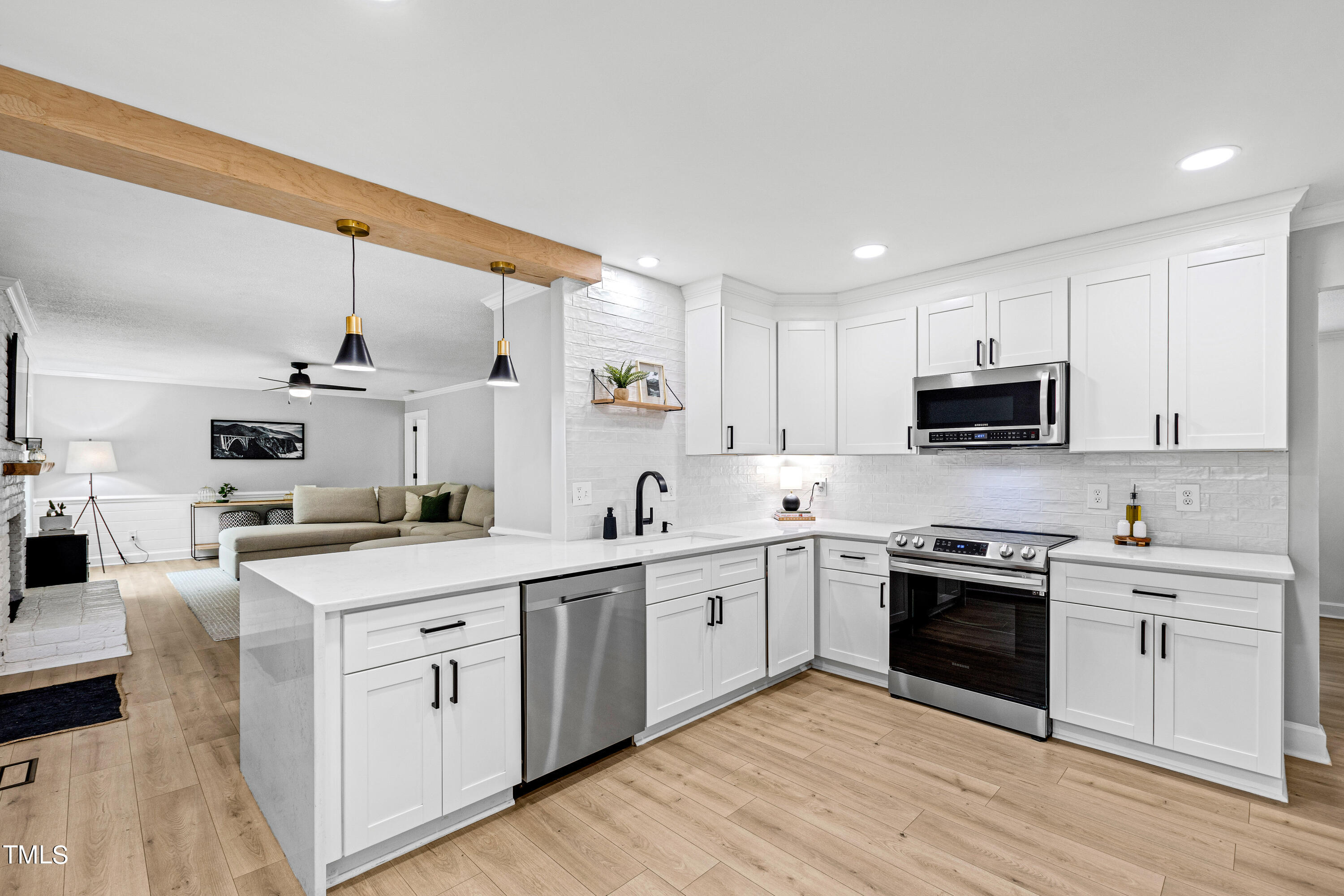 2105 Port Royal Road
