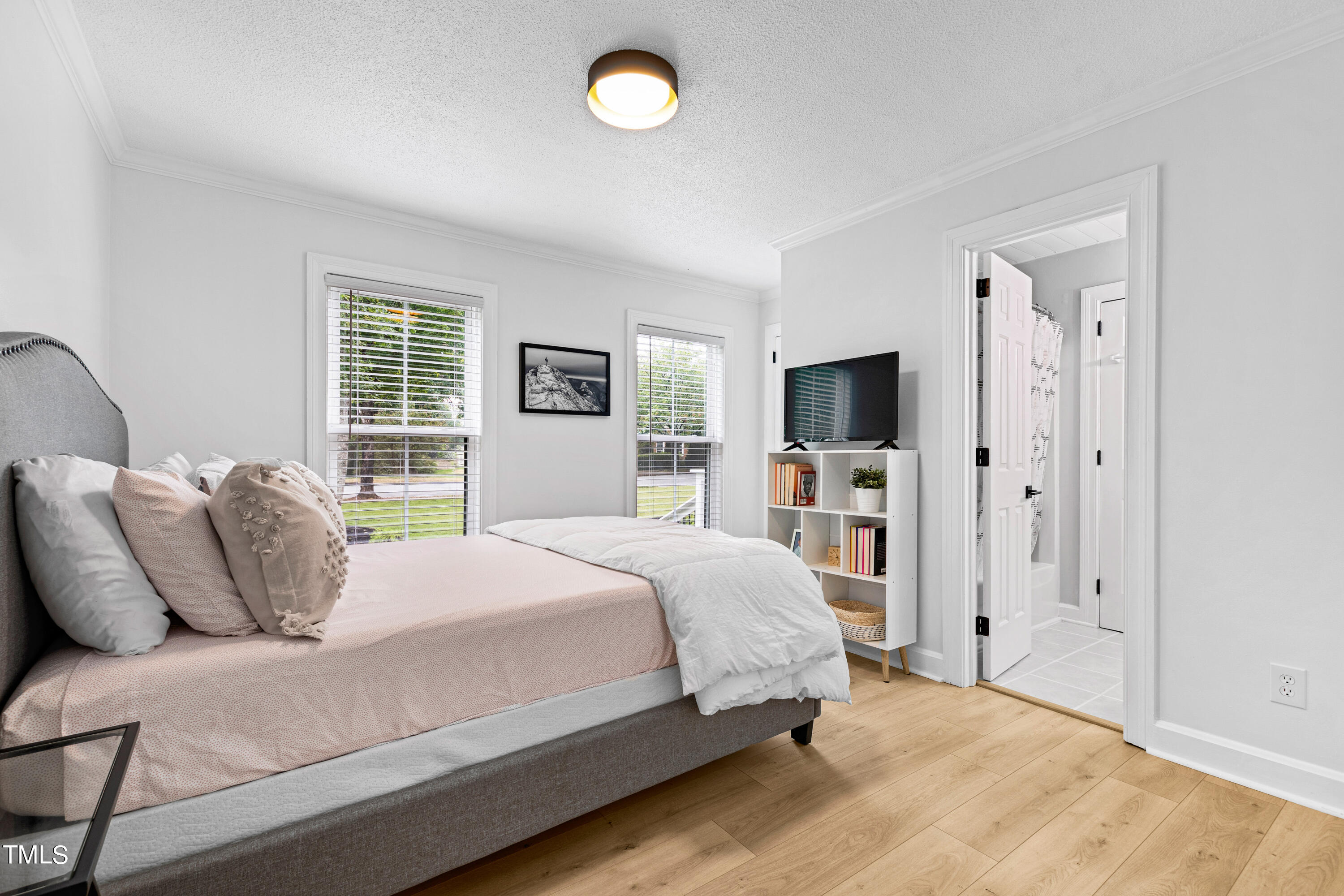 2105 Port Royal Road