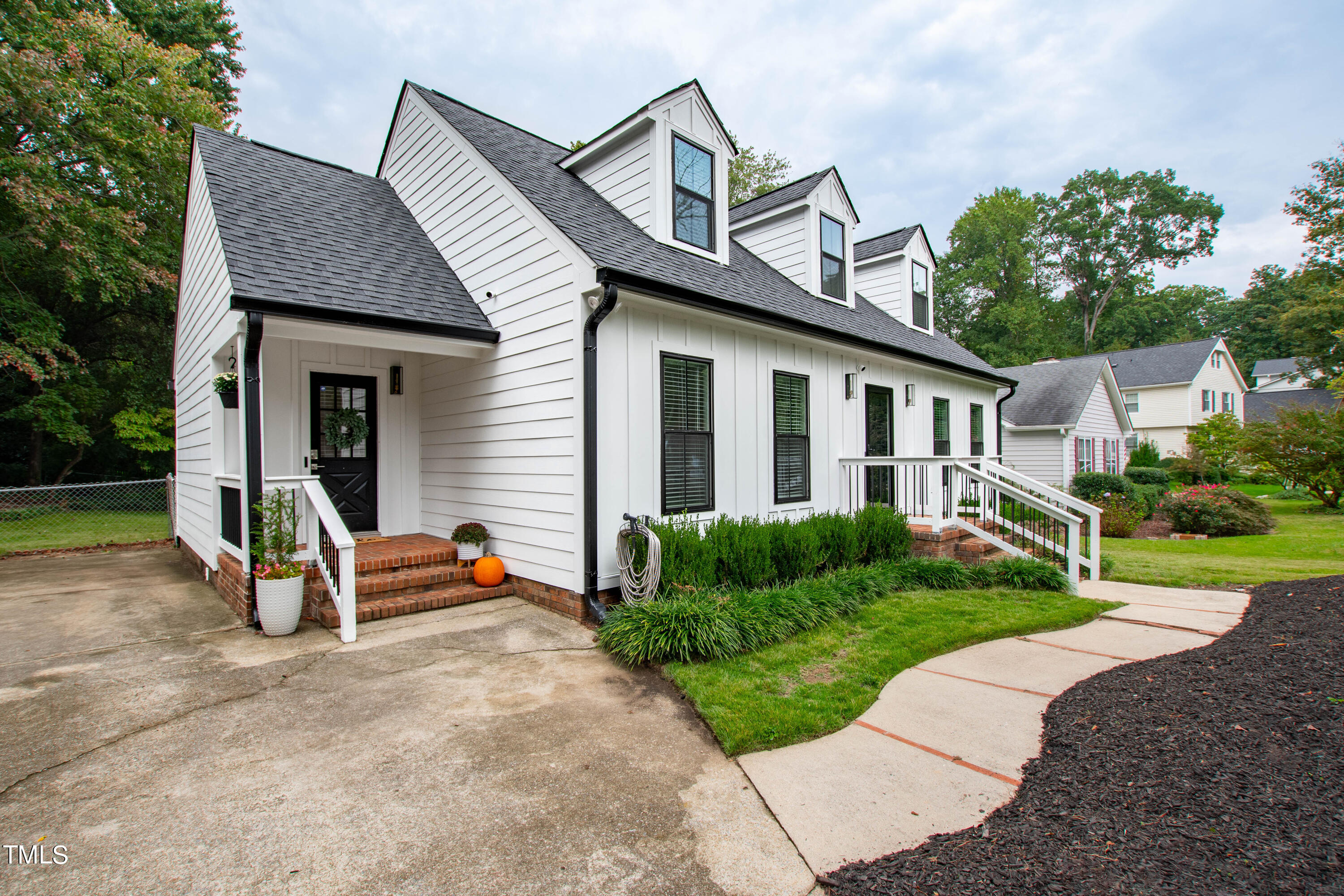 2105 Port Royal Road