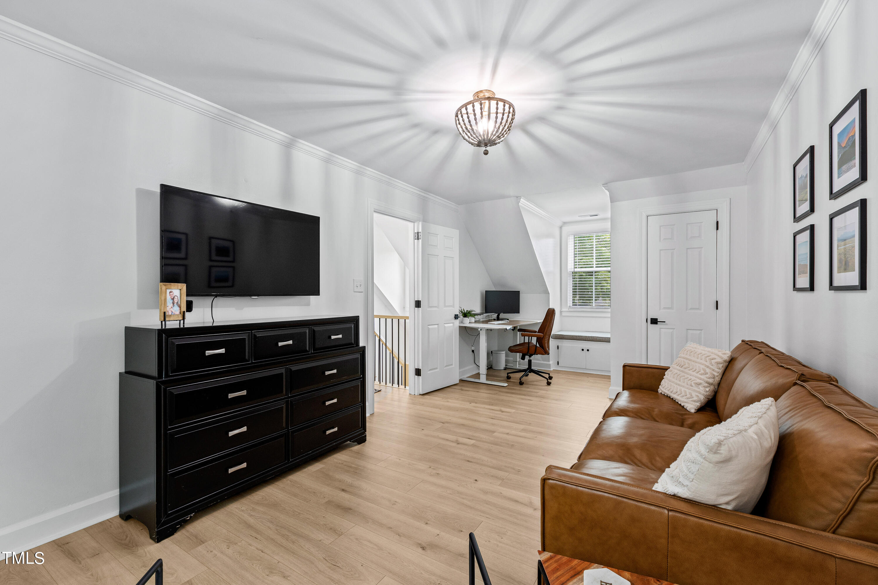 2105 Port Royal Road