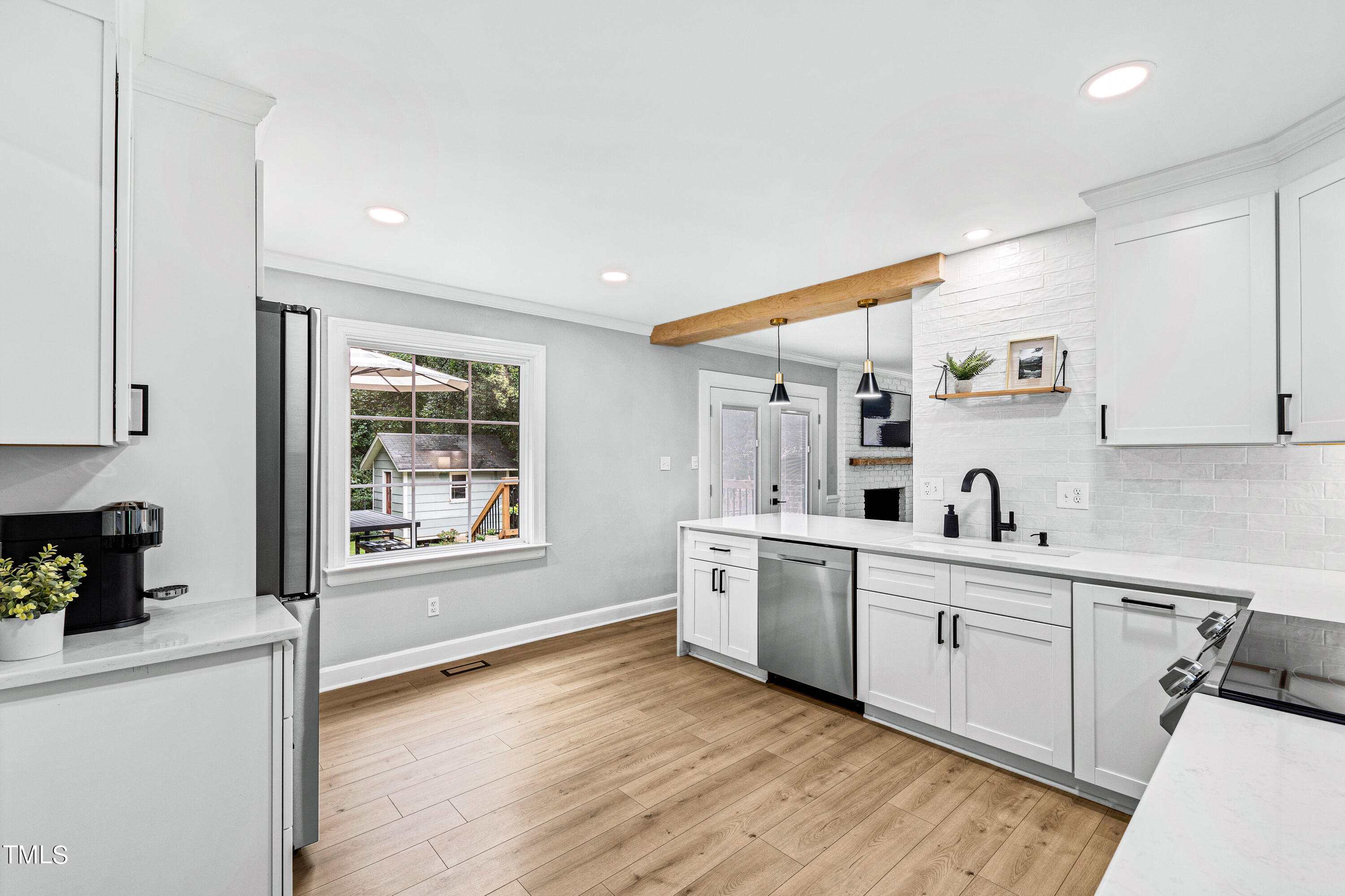2105 Port Royal Road