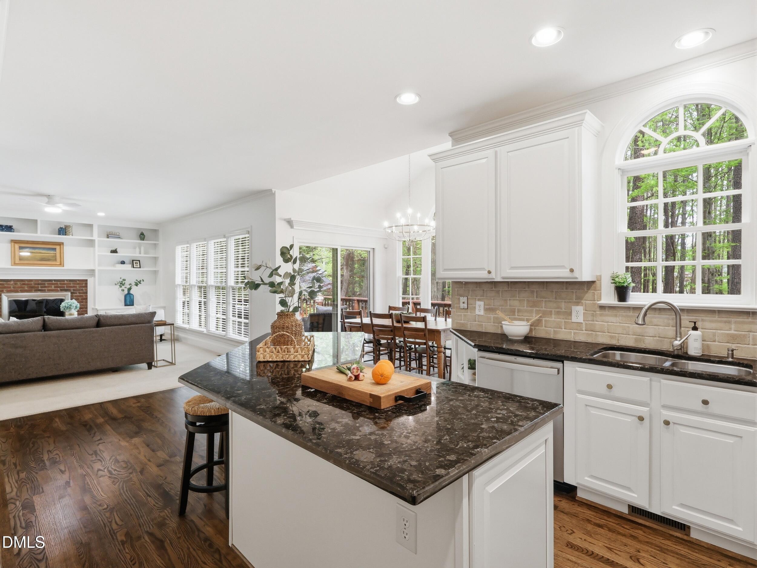 2300 Hideaway Court