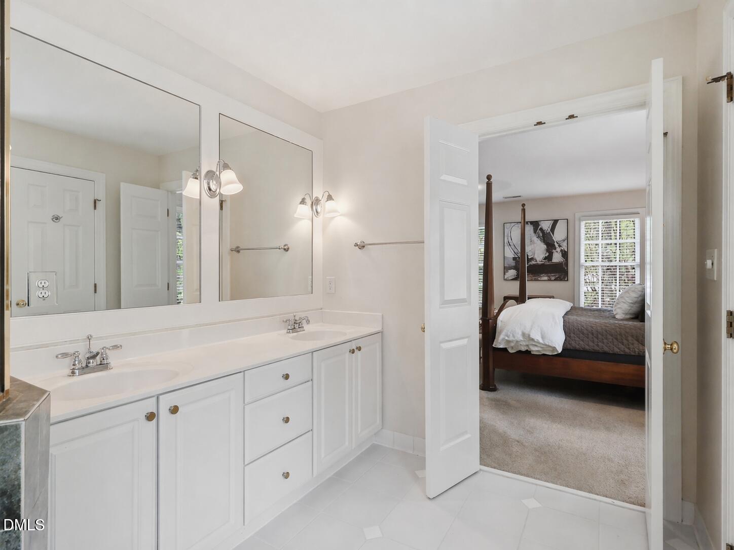 2300 Hideaway Court