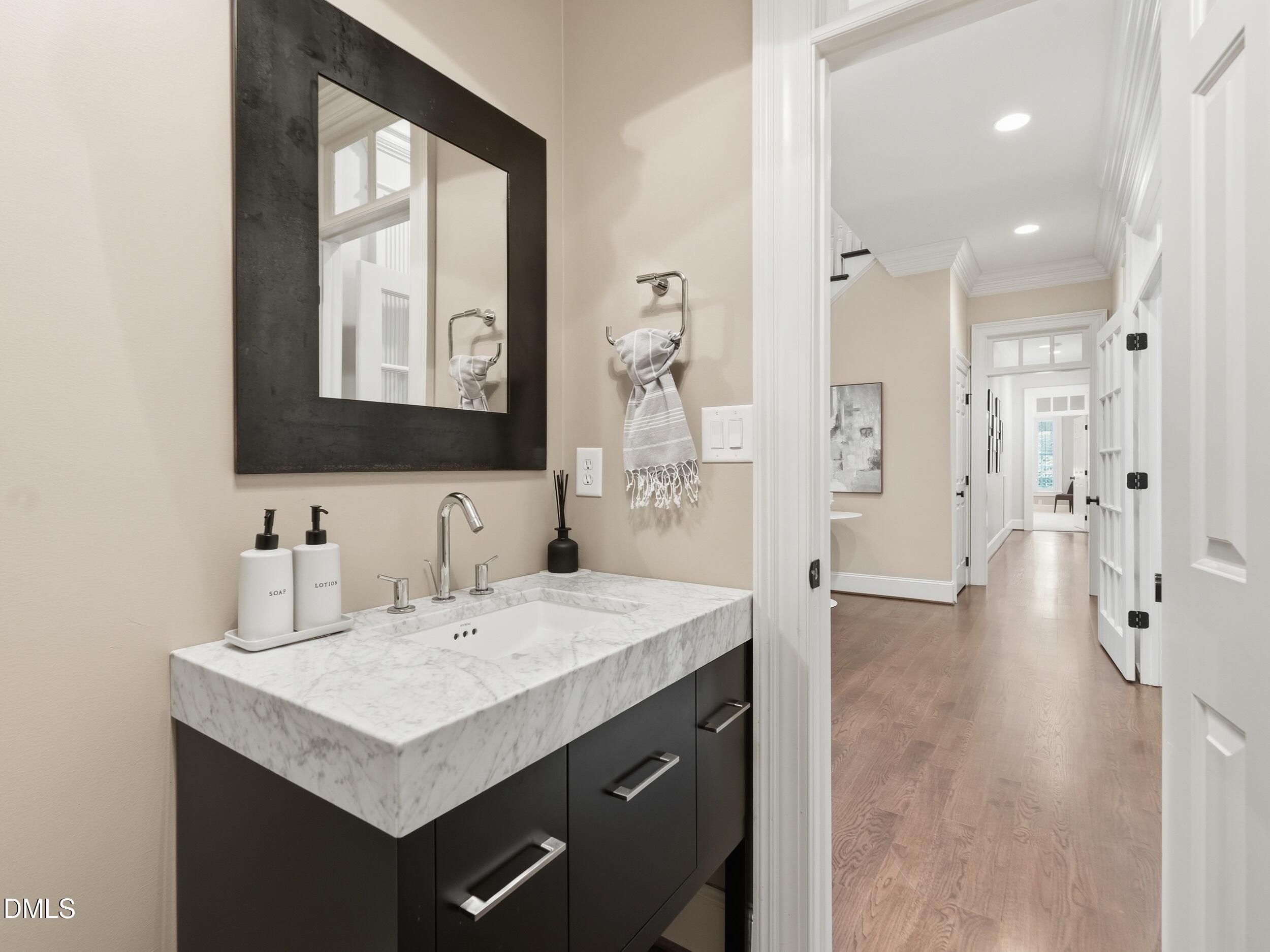 105 Bronzewood Court