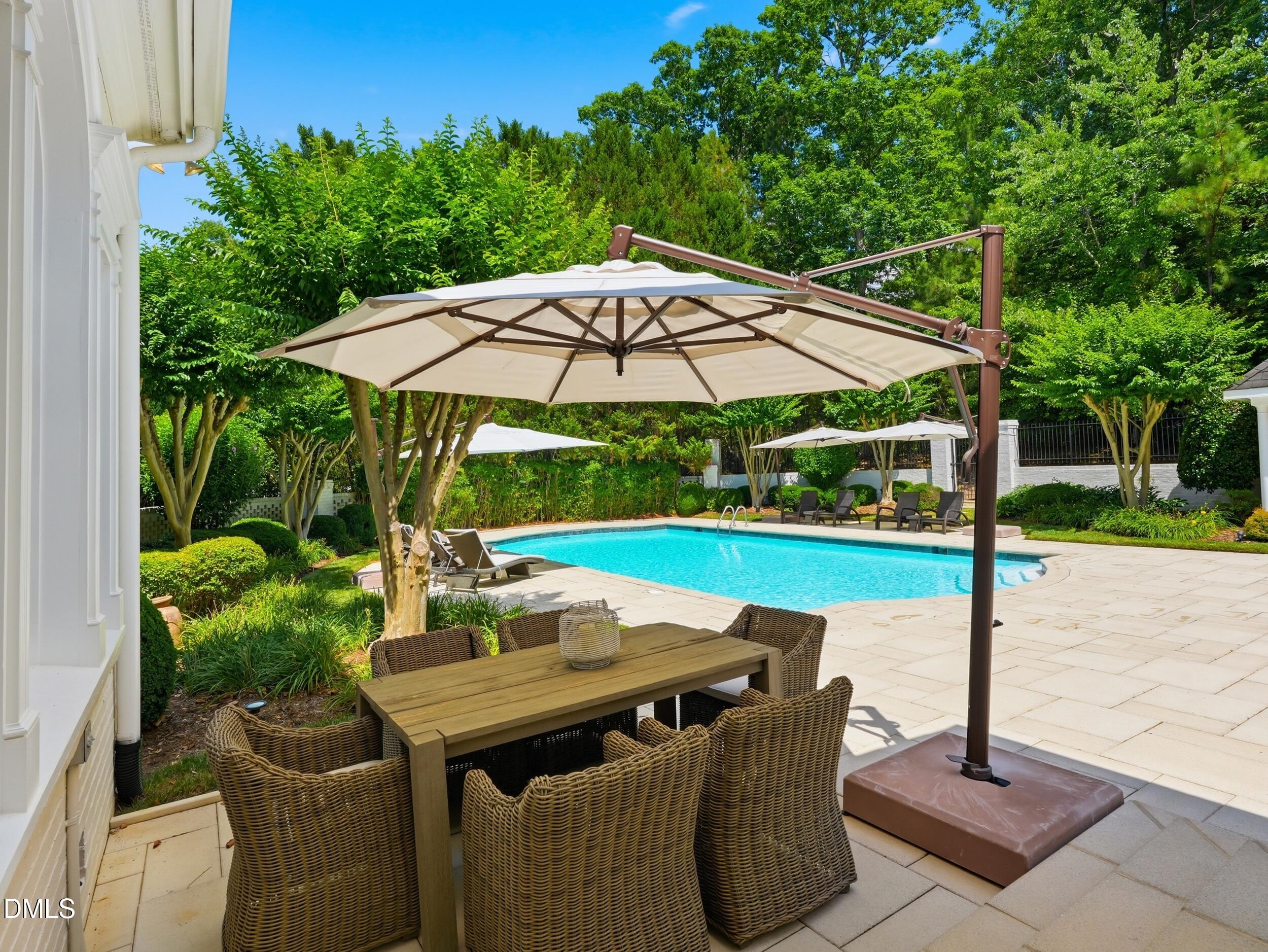 105 Bronzewood Court
