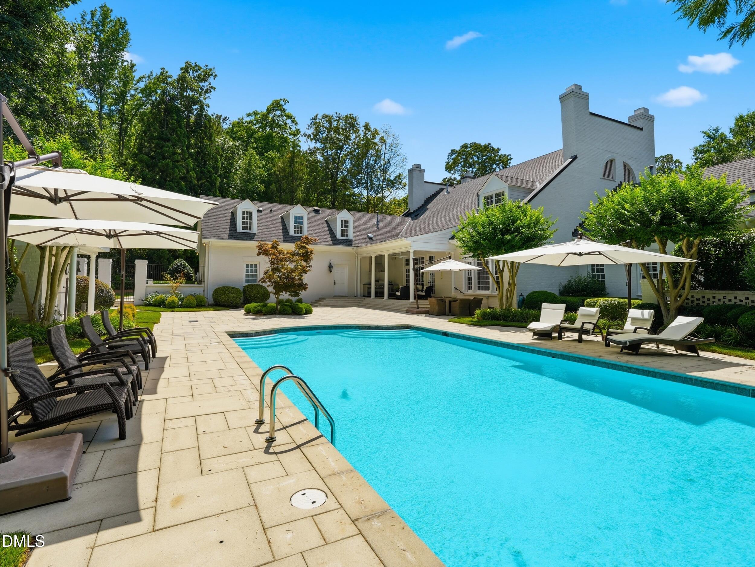 105 Bronzewood Court