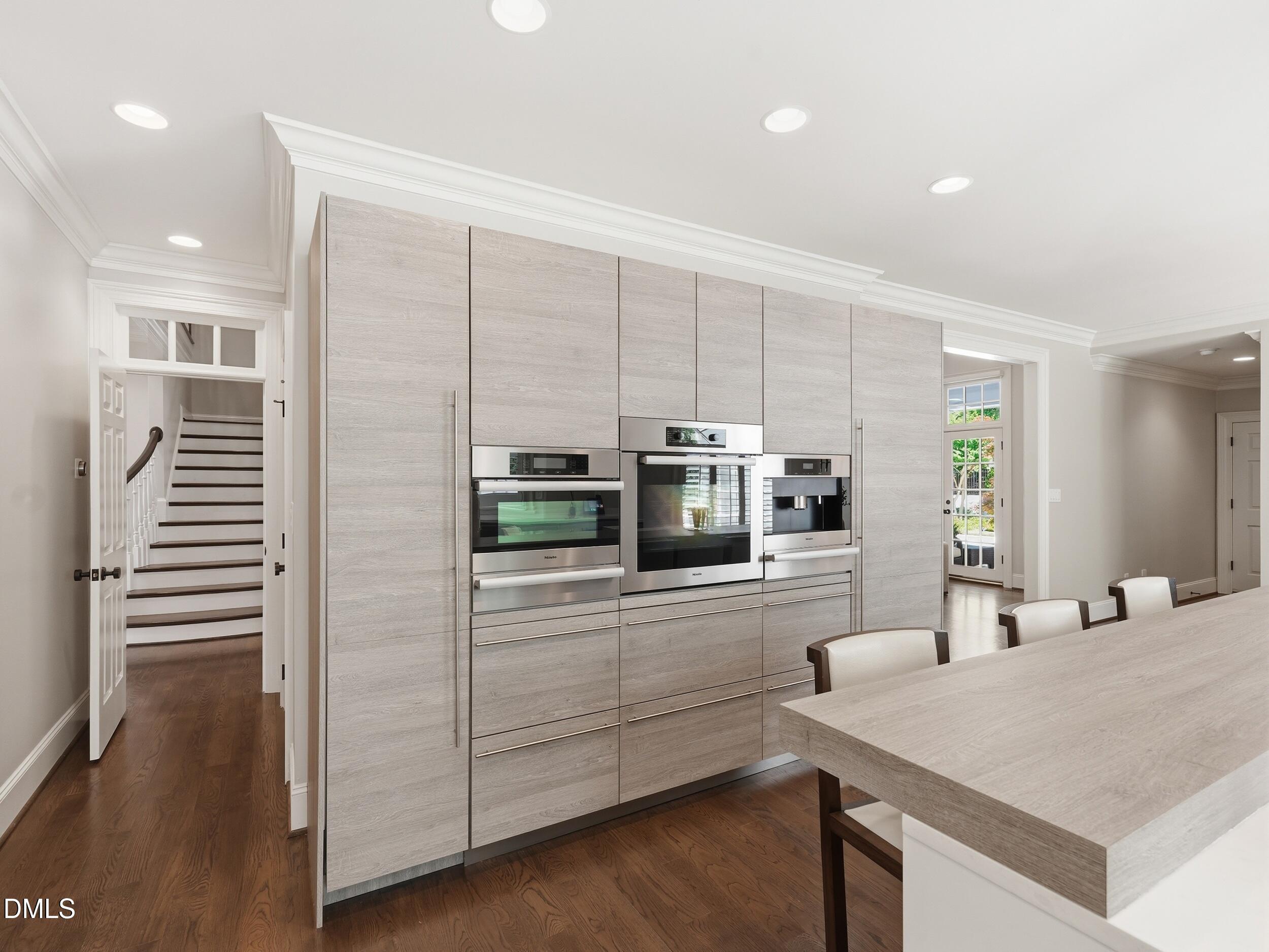 105 Bronzewood Court