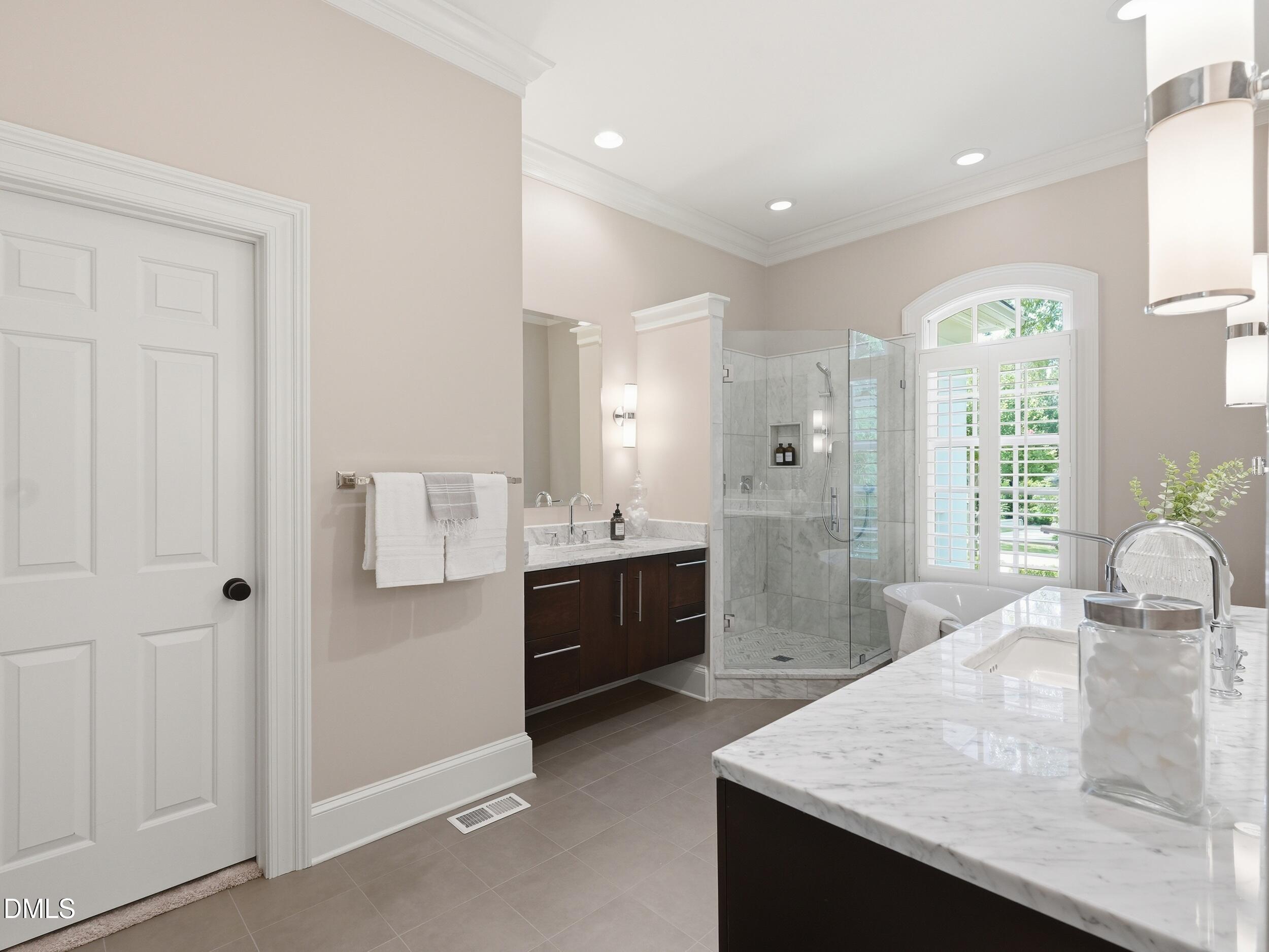 105 Bronzewood Court