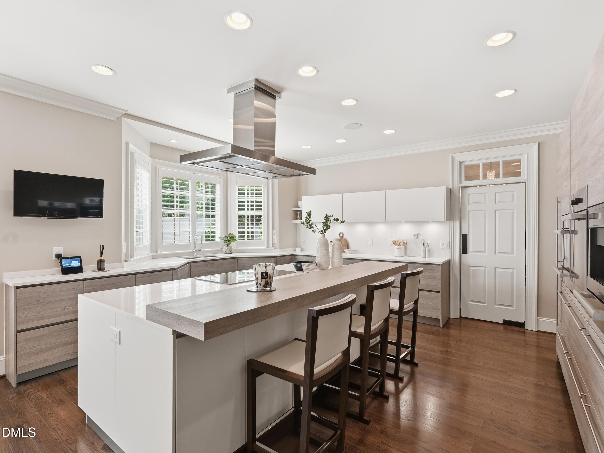 105 Bronzewood Court