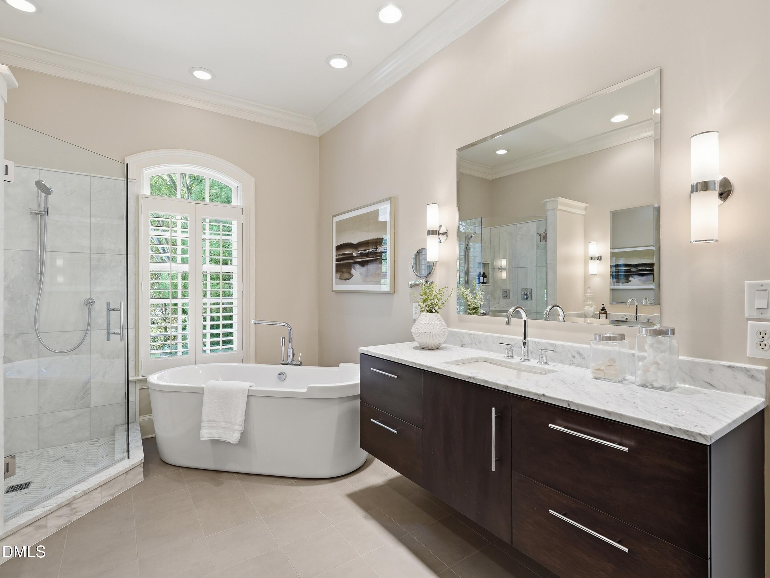 105 Bronzewood Court