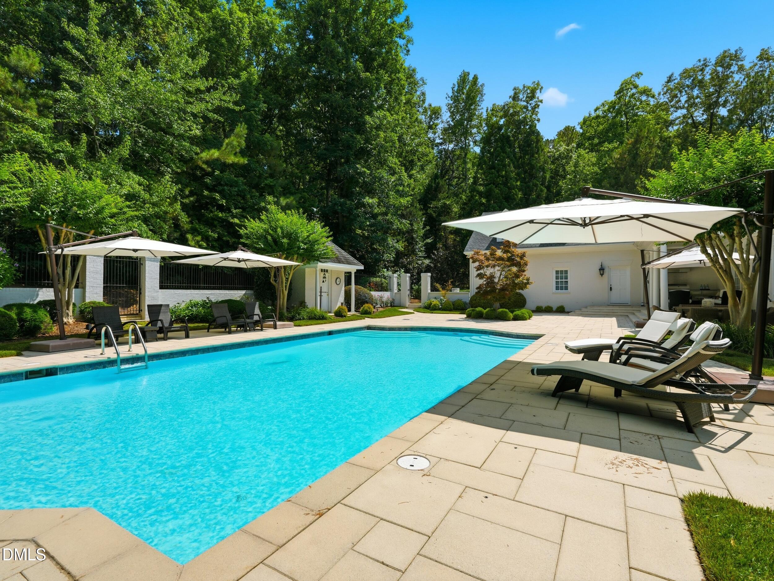 105 Bronzewood Court