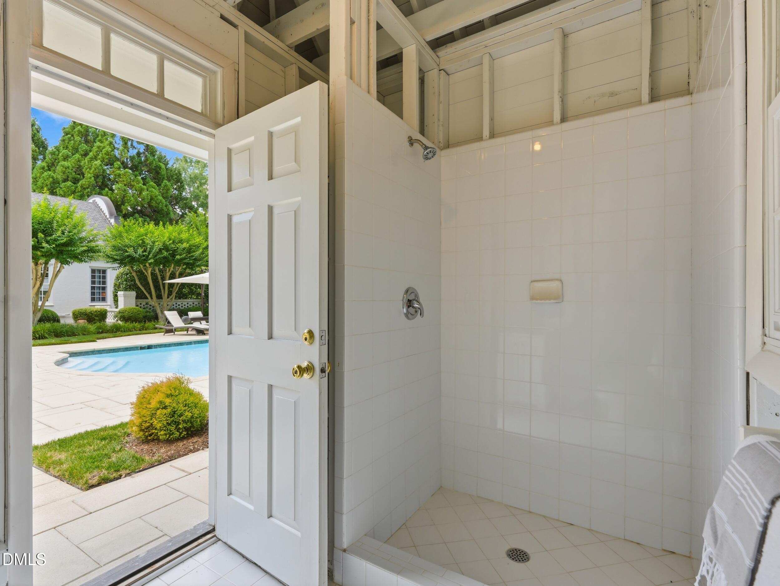 105 Bronzewood Court