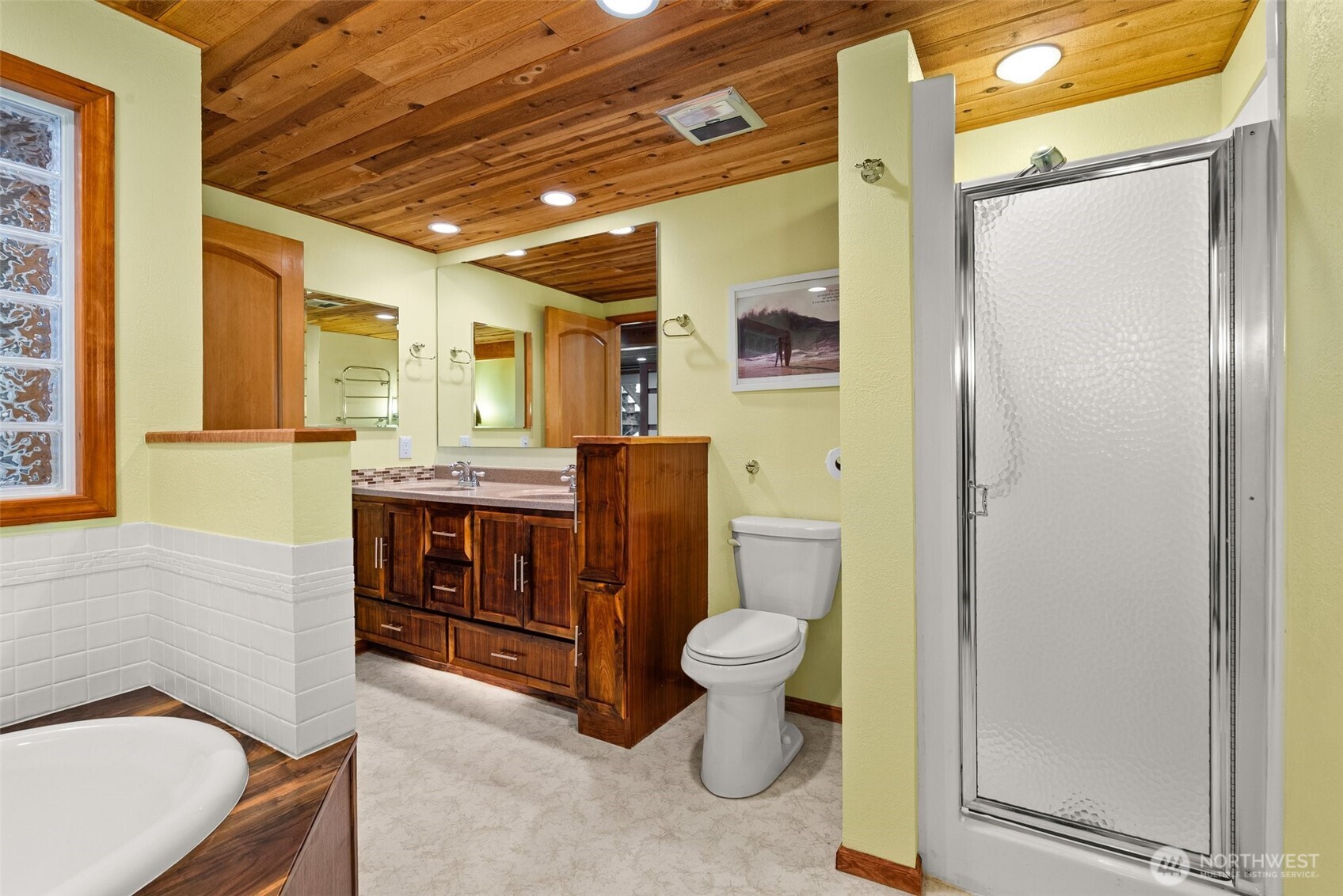 6949 Kellogg Drive NE