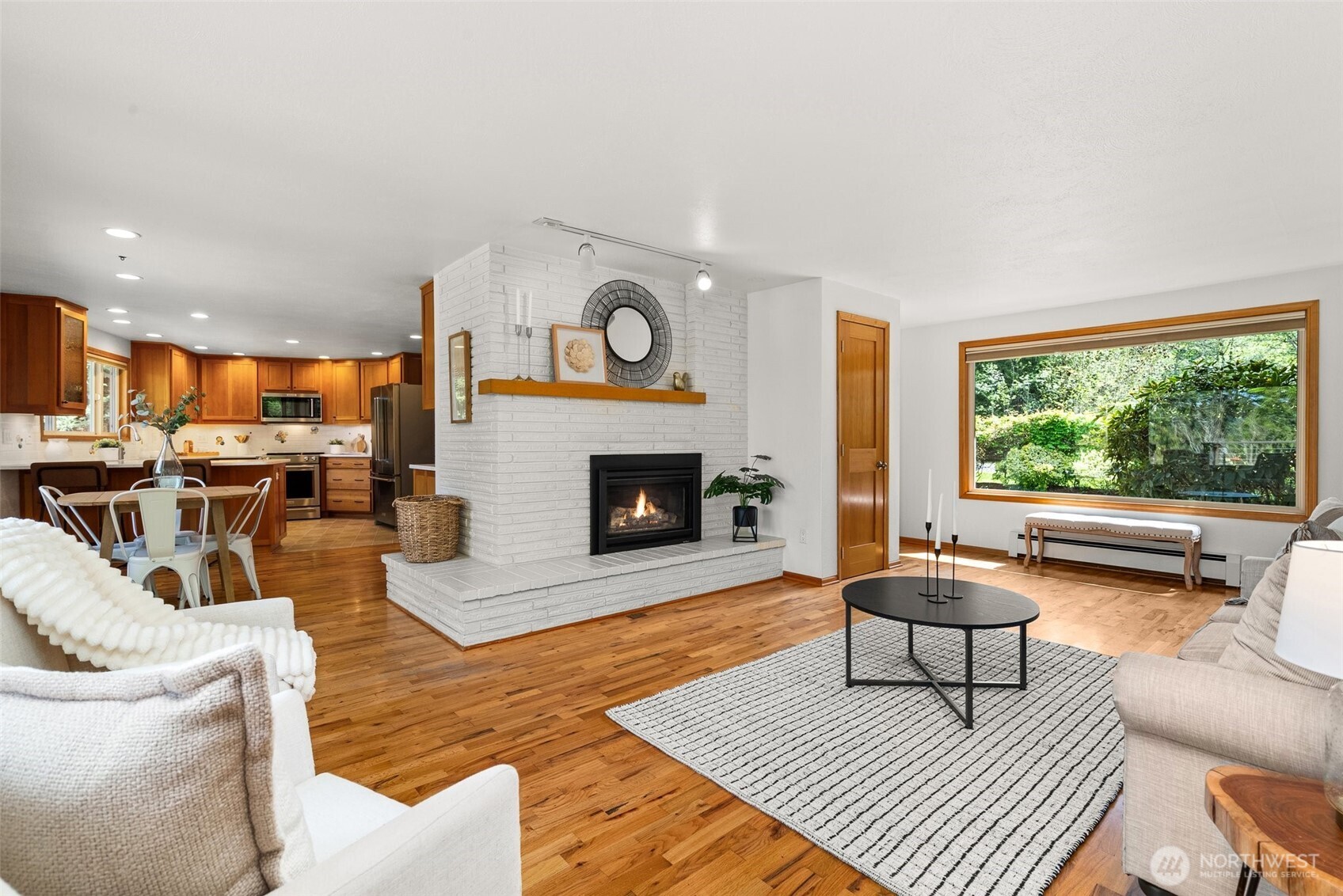 6949 Kellogg Drive NE