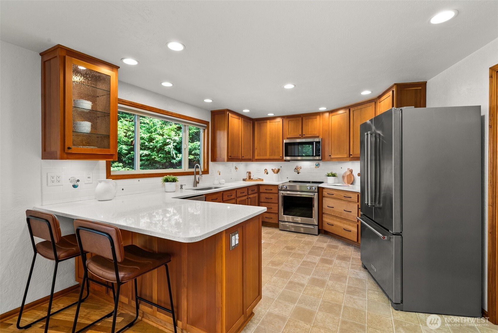 6949 Kellogg Drive NE