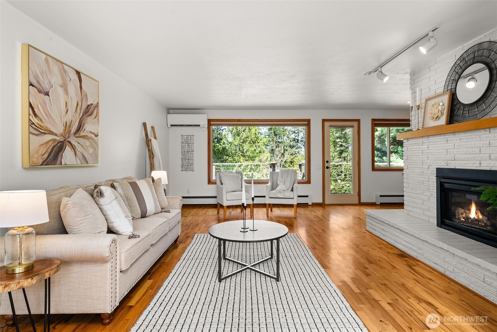 6949 Kellogg Drive NE