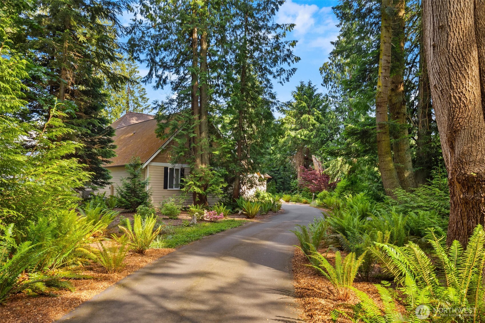 2527 Bretland Road