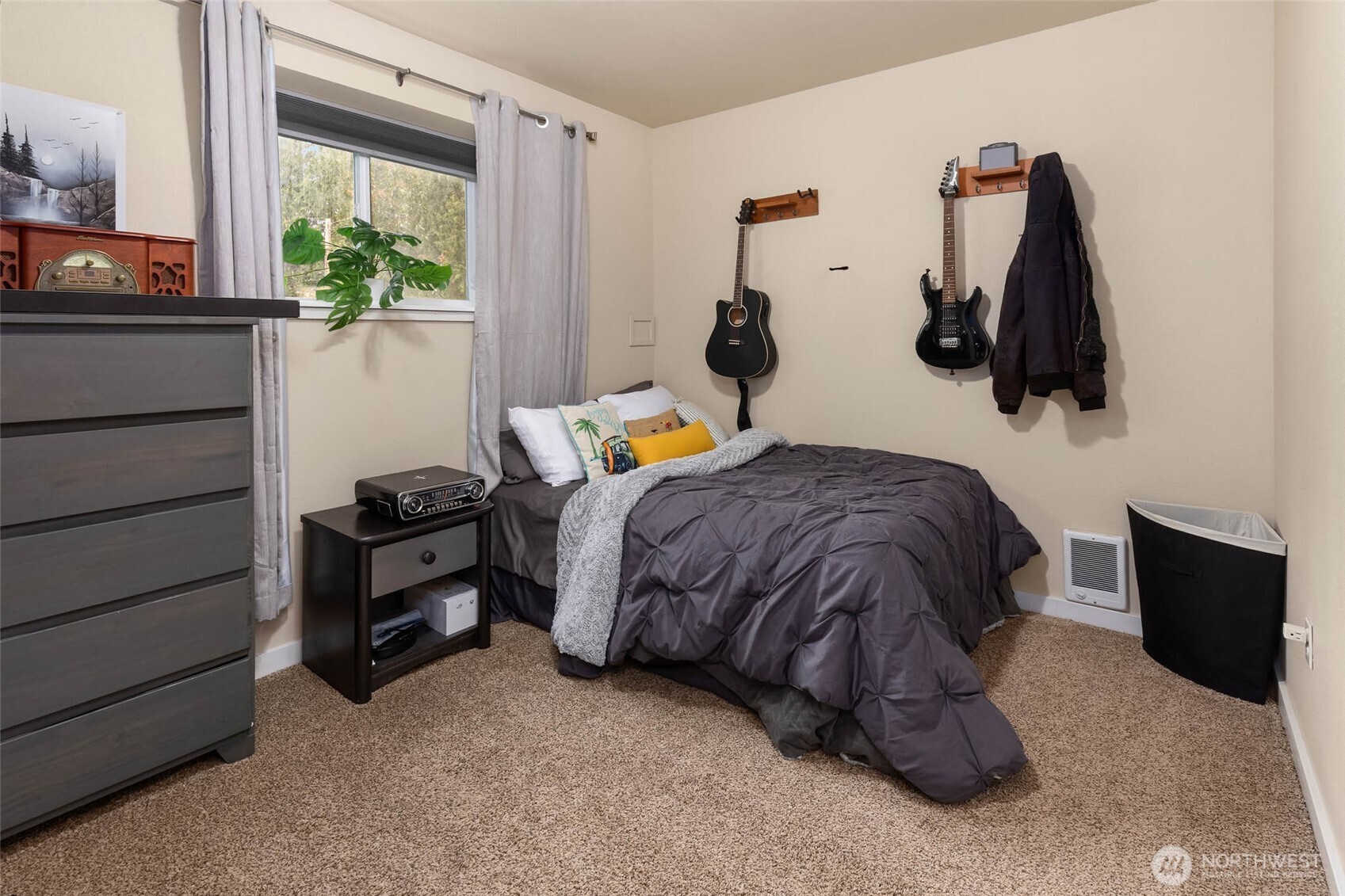 3017 SE Camano Drive