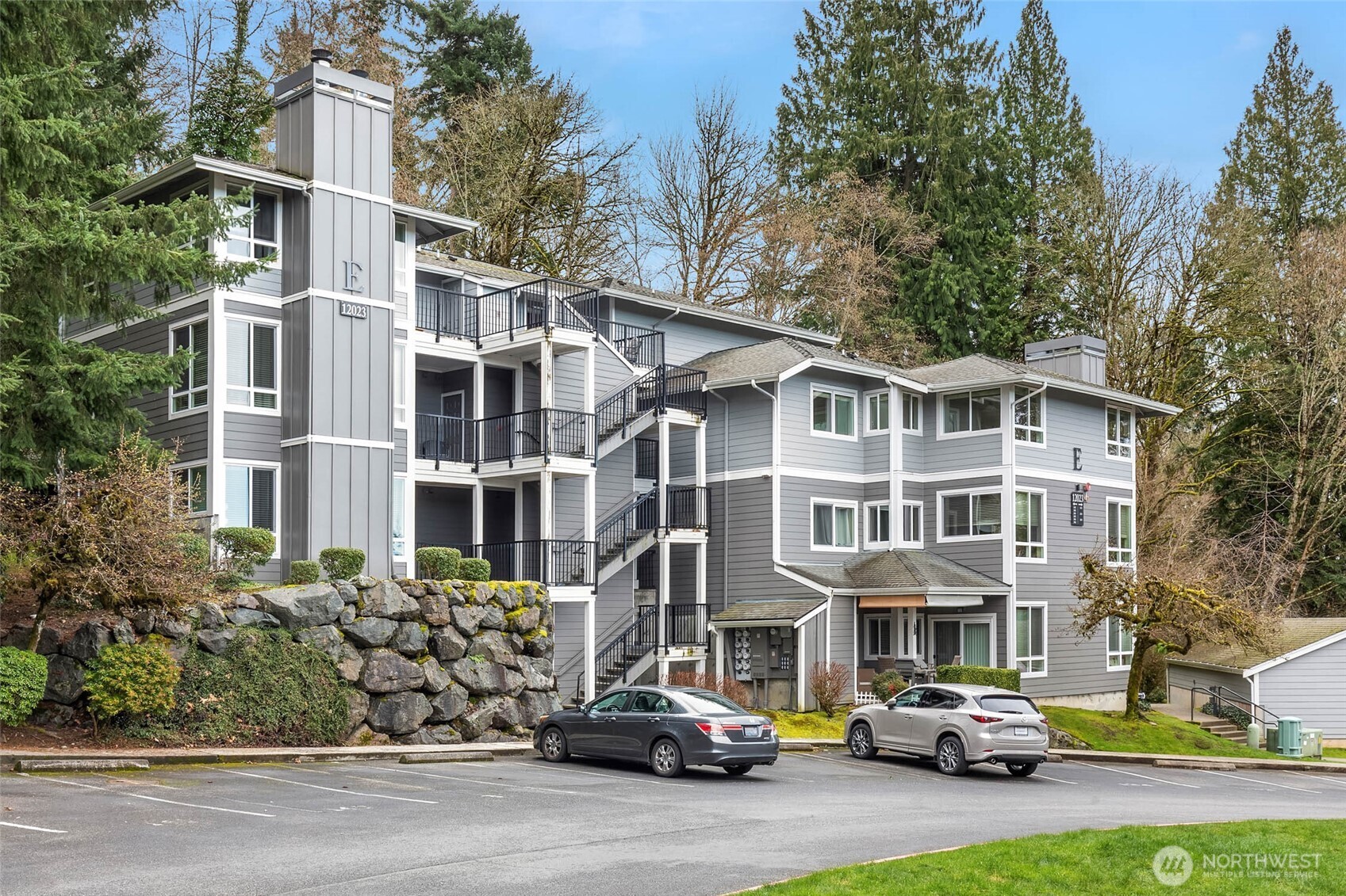 12006 NE 204th Place Unit: 302