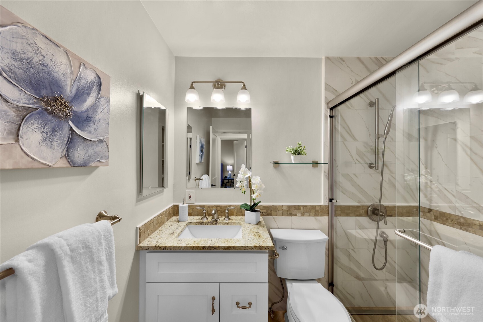 4050 W Lake Sammamish Parkway NE Unit: 2