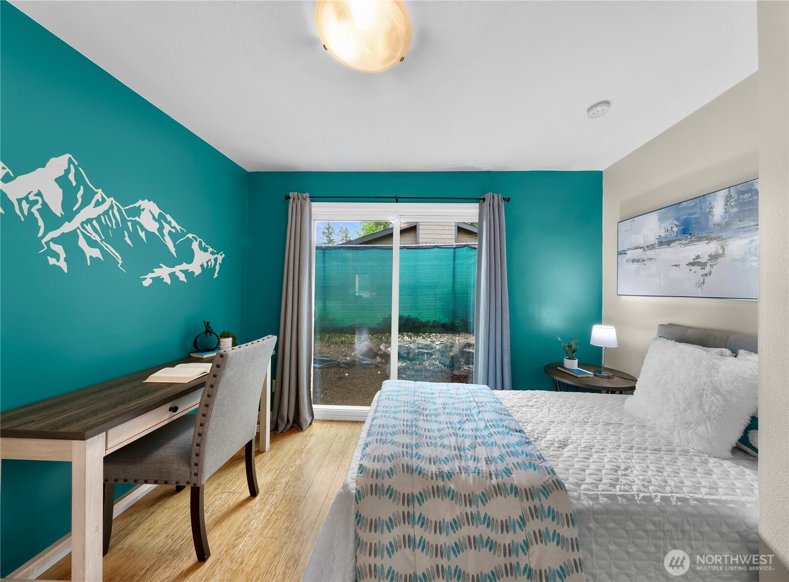 4050 W Lake Sammamish Parkway NE Unit: 2