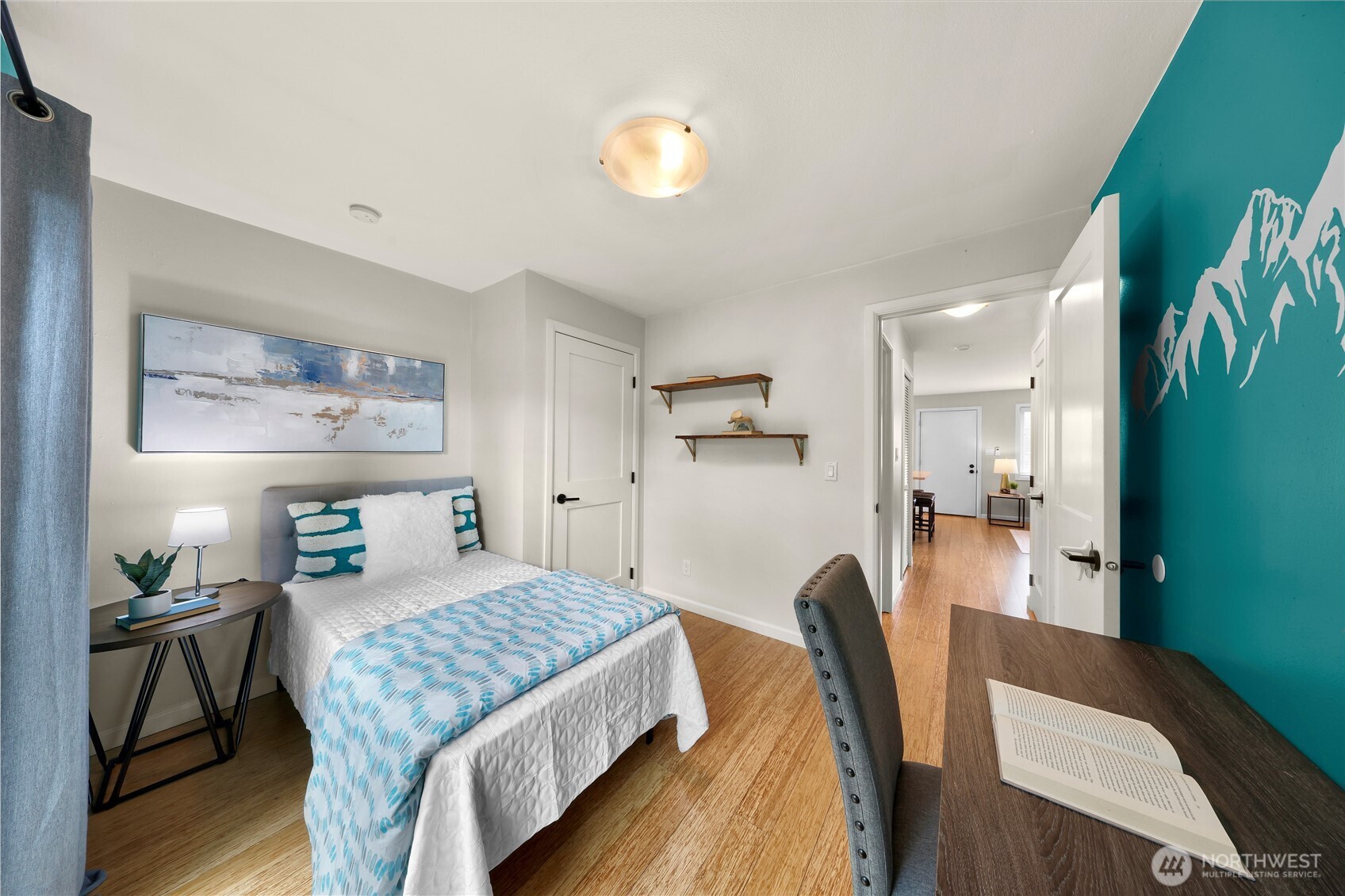 4050 W Lake Sammamish Parkway NE Unit: 2