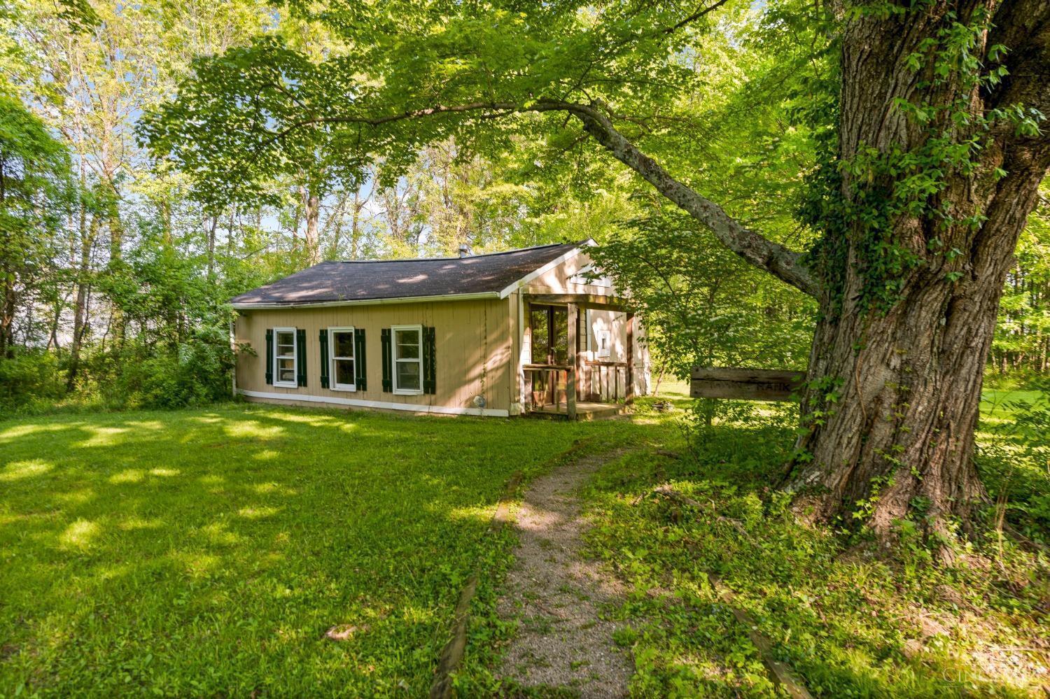 1630 Woodville Pike