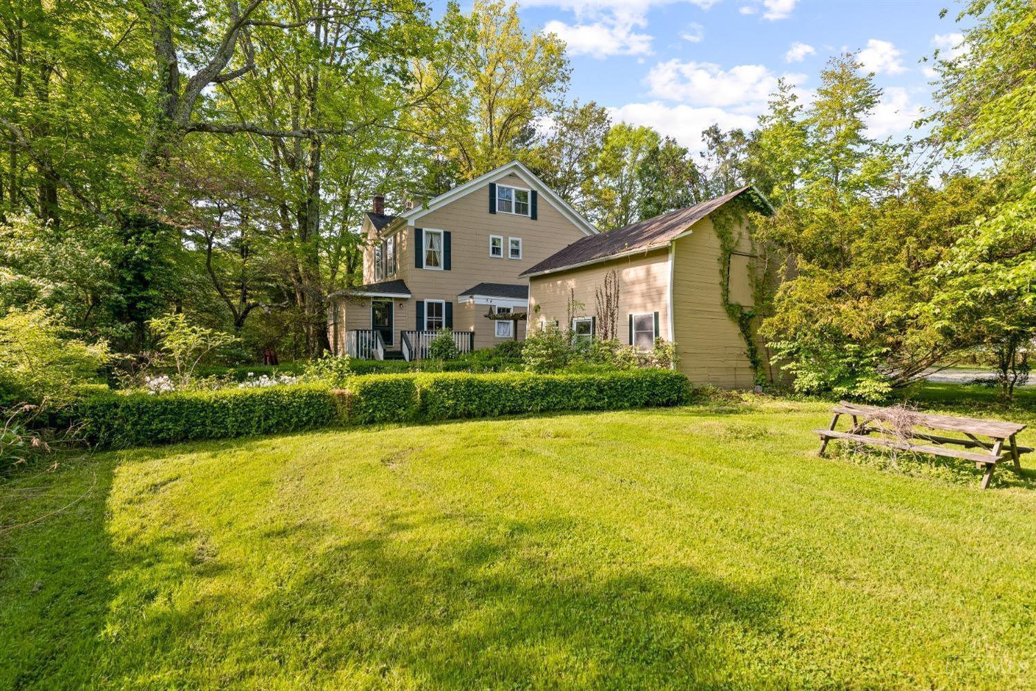 1630 Woodville Pike