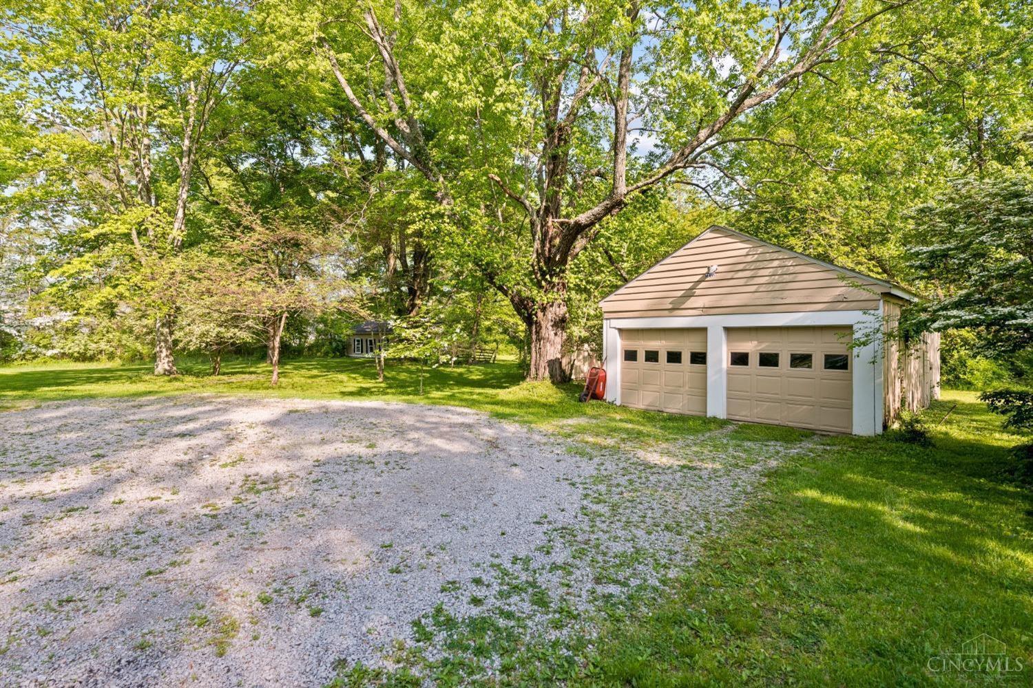 1630 Woodville Pike