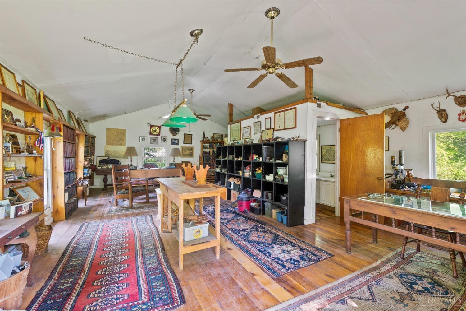 1630 Woodville Pike