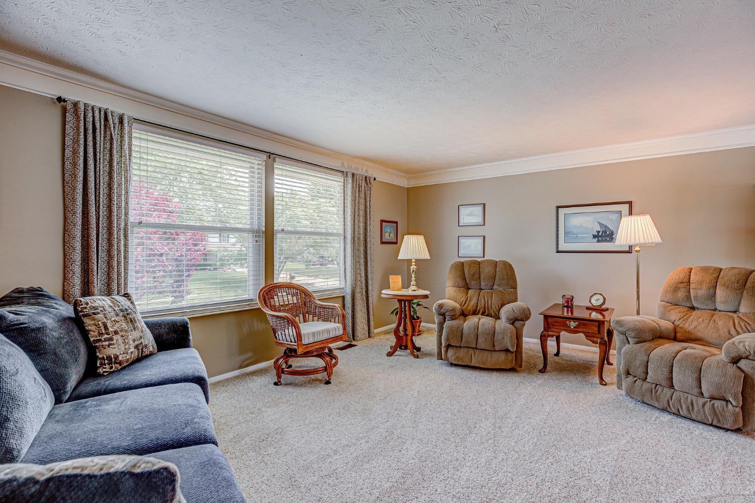 6798 Fallen Oaks Drive