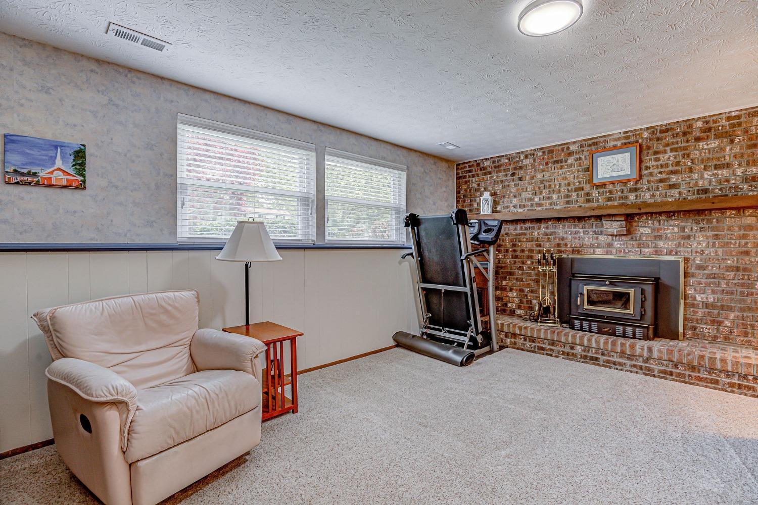 6798 Fallen Oaks Drive