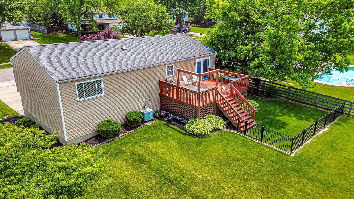 6798 Fallen Oaks Drive