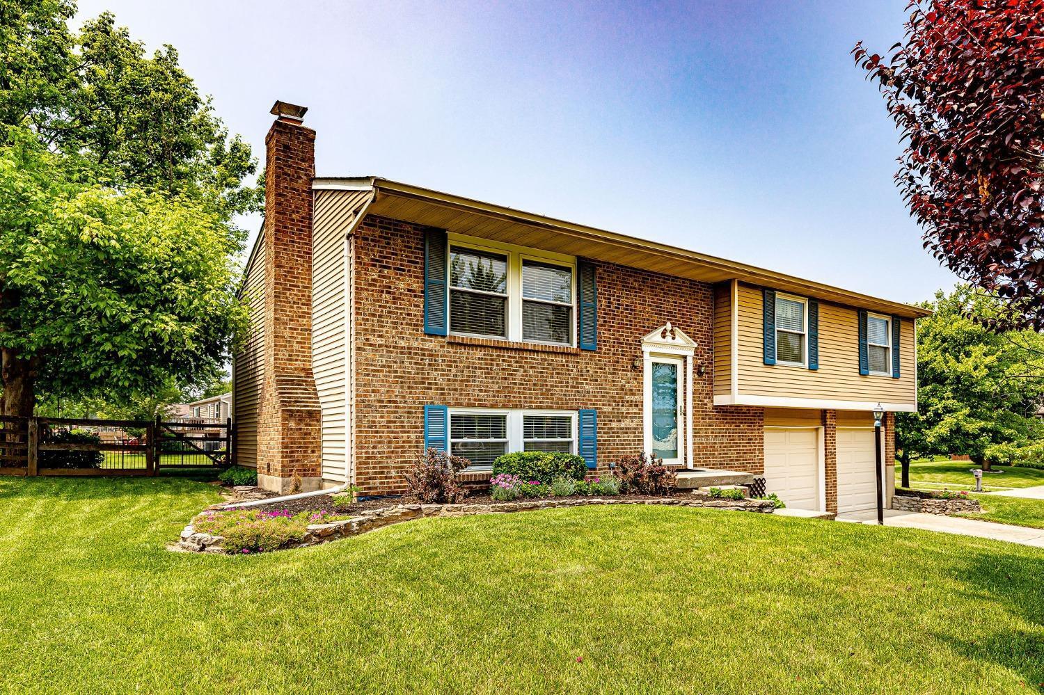 6798 Fallen Oaks Drive