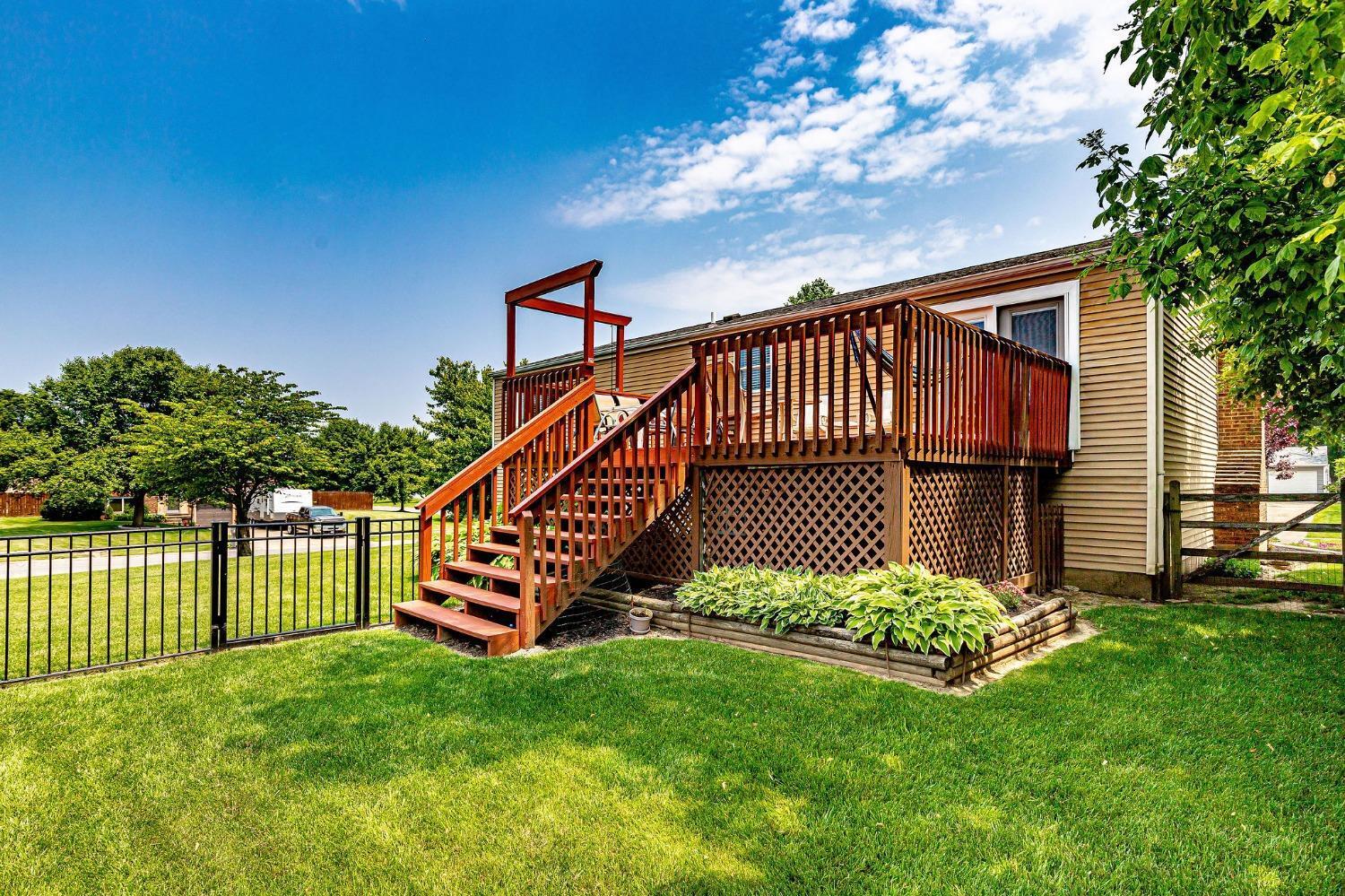 6798 Fallen Oaks Drive