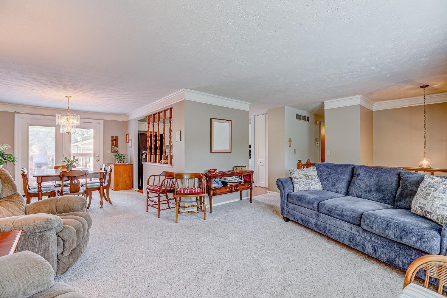 6798 Fallen Oaks Drive