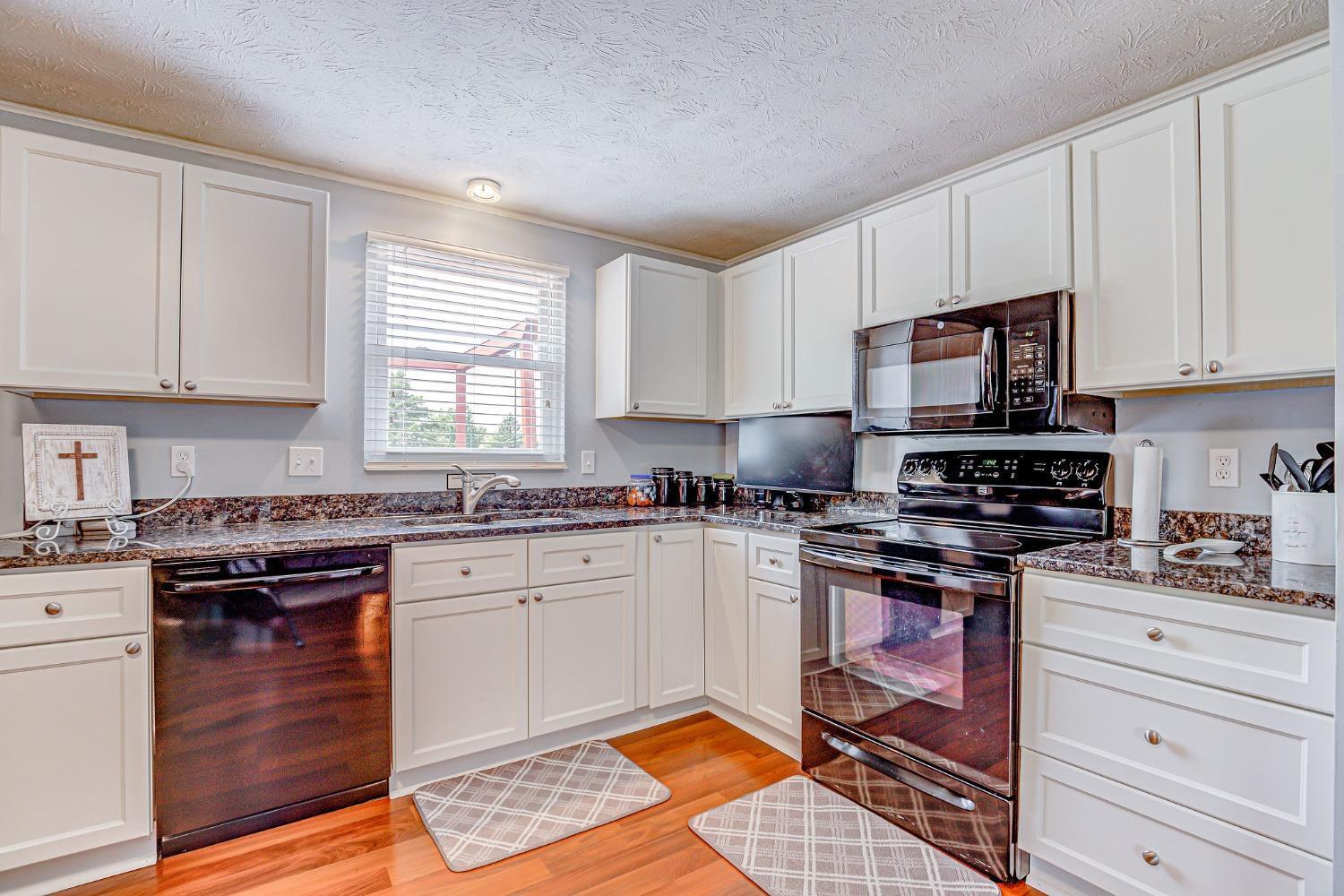 6798 Fallen Oaks Drive